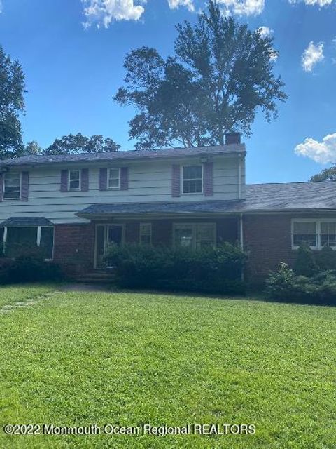 Homes For Rent - 4 Ferris Court<br/> Oakhurst, NJ 07755
