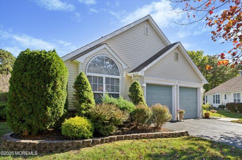 Photo of 16 Rosewood Court, Lakewood, NJ 08701 (MLS # 22531709)
