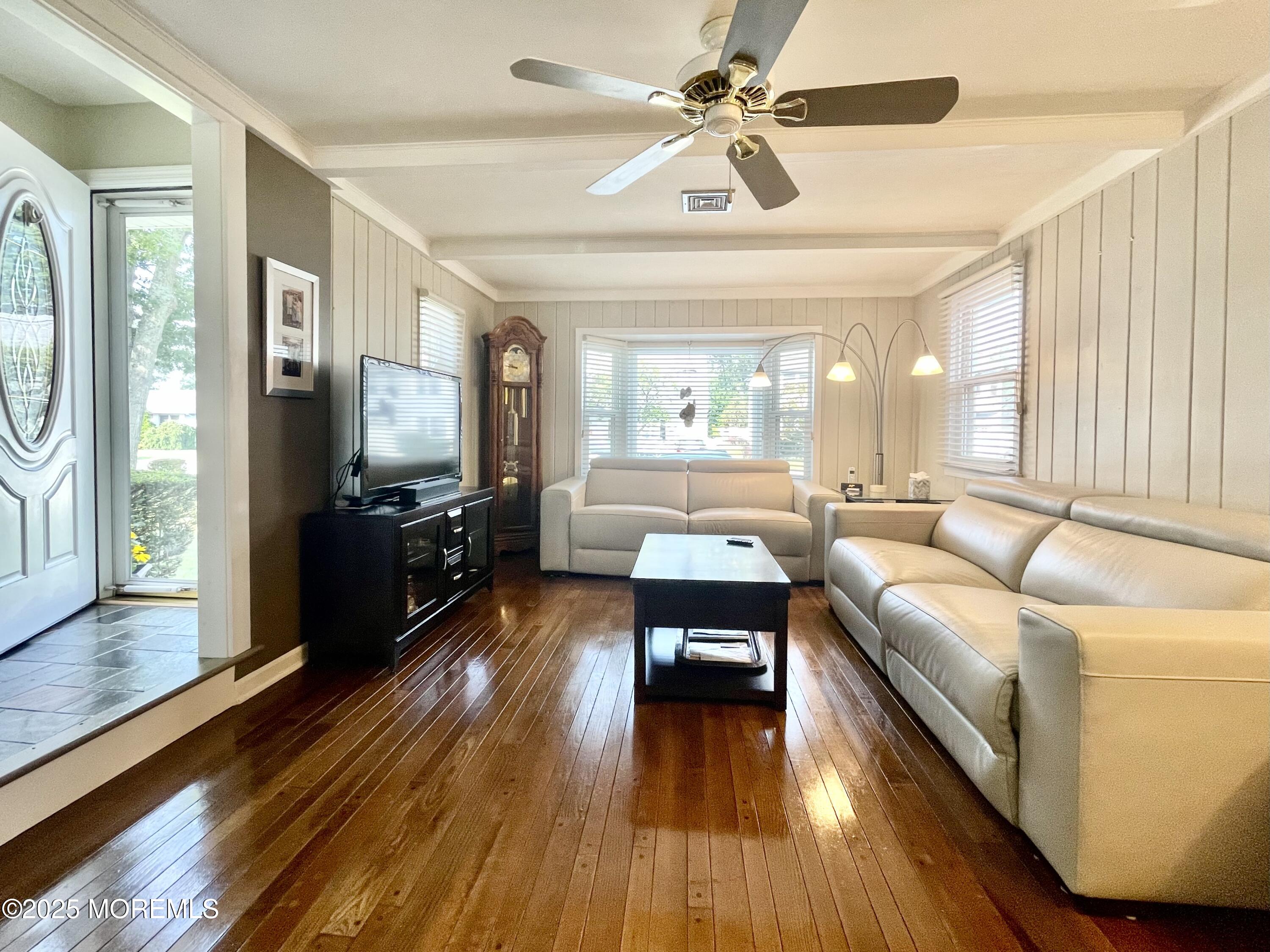 1320 Sunrise Avenue