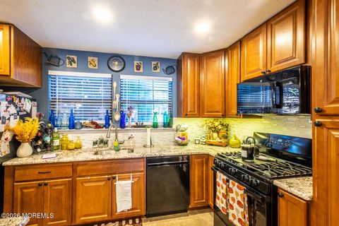 Condo For Sale - 401 Daffodil Drive #401<br/> Ocean County, Jackson, NJ 08527