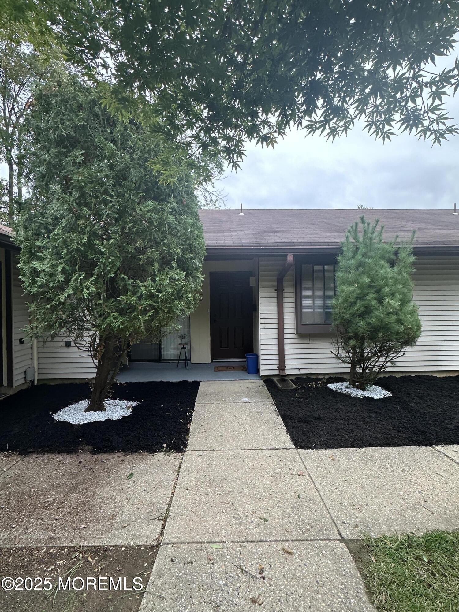 57 Amberly Drive #C, Manalapan, New Jersey image 1