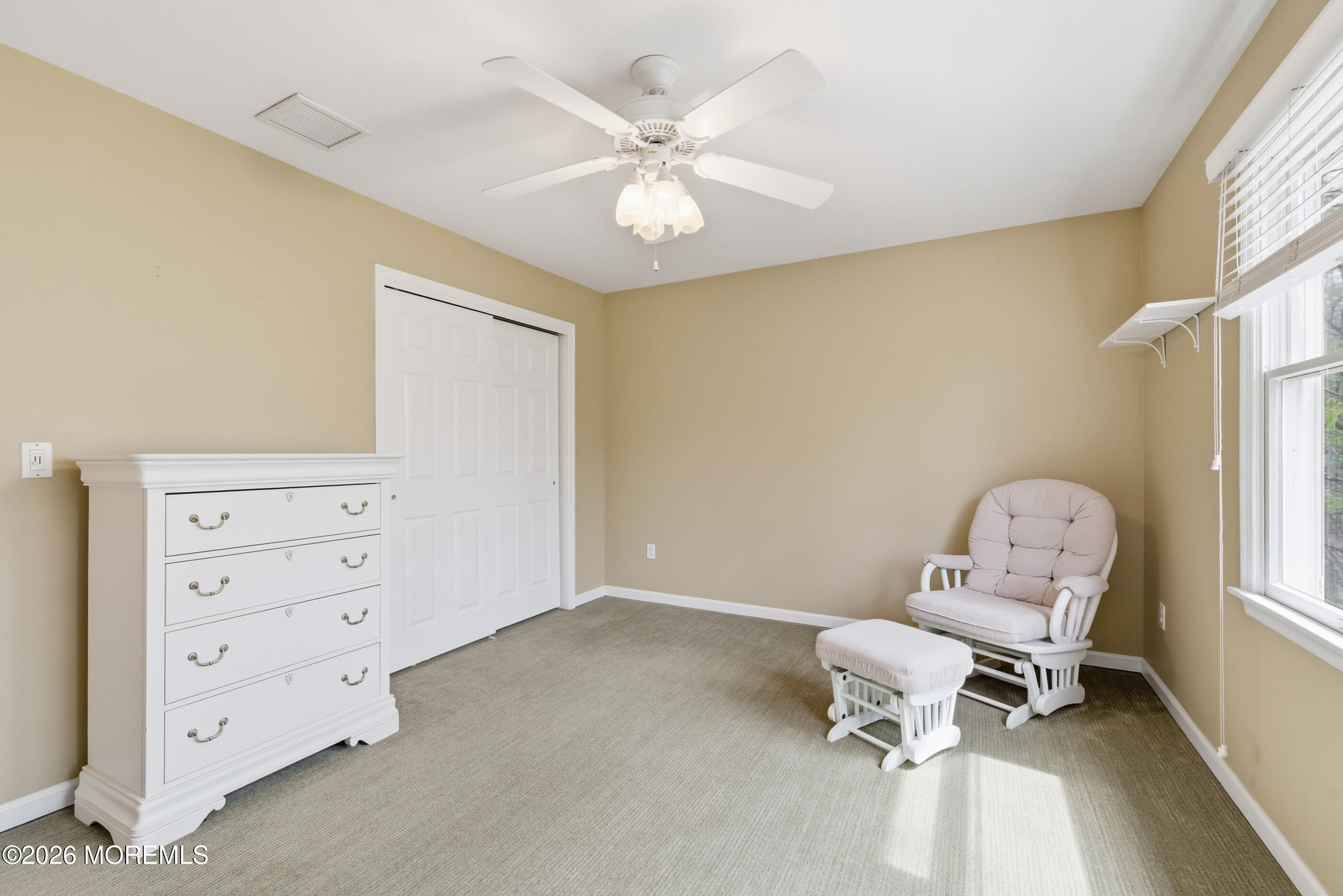 Manalapan, New Jersey, 07726, United States, 5 Bedrooms Bedrooms, ,3 BathroomsBathrooms,Residential,Active,2041419