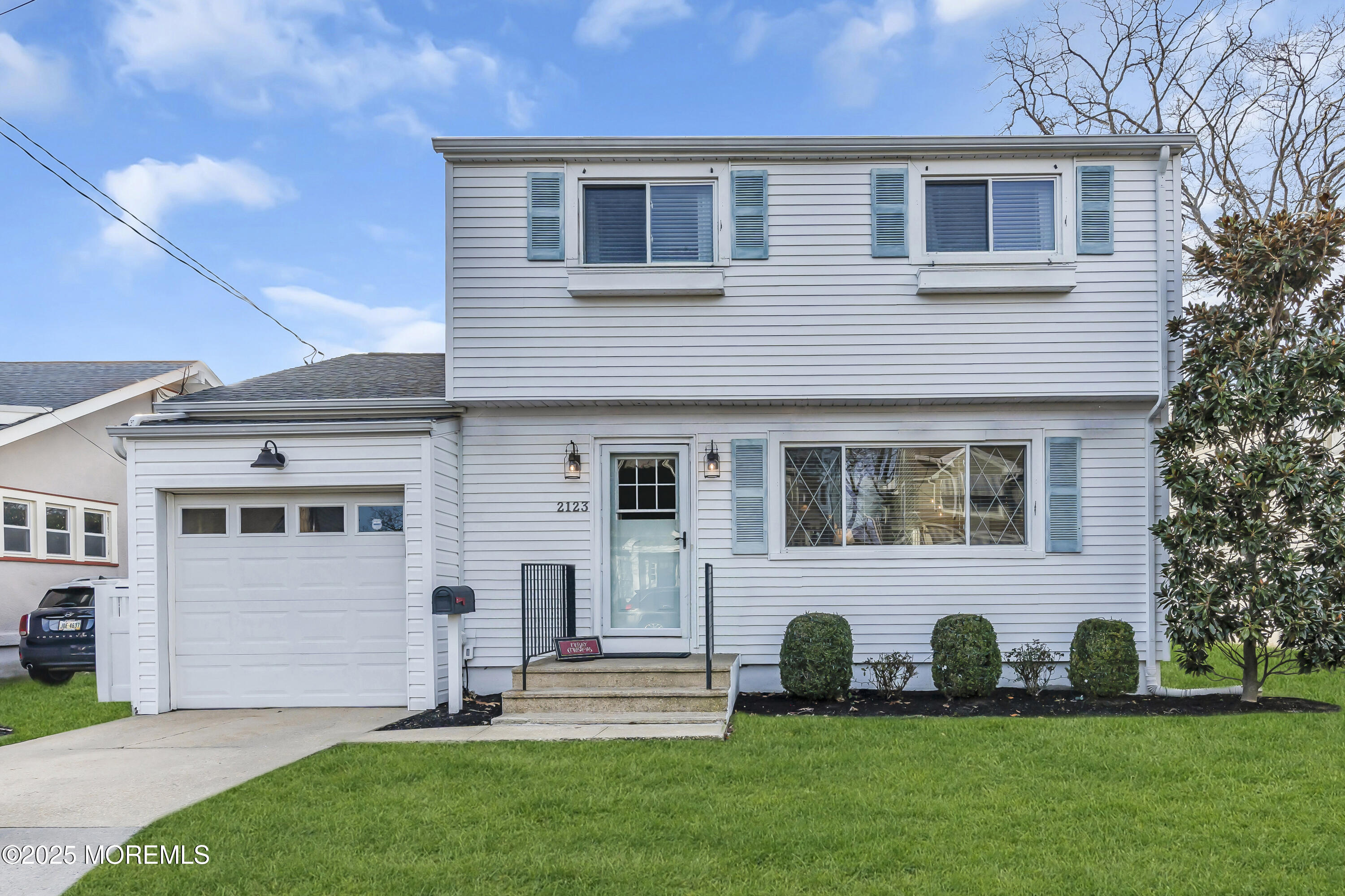 2123 Edgewood Place