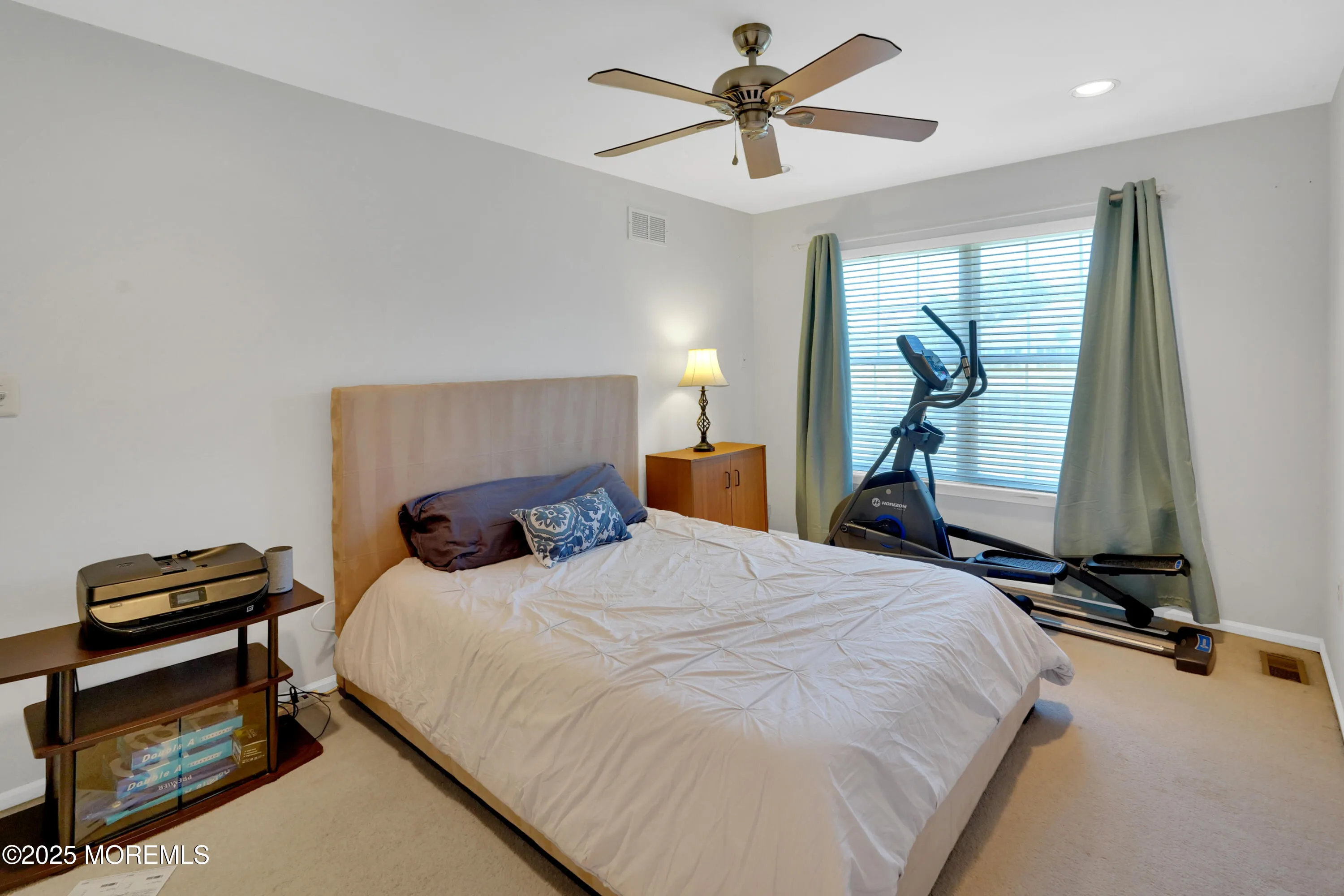 Howell, New Jersey 07731, United States, 4 Bedrooms Bedrooms, ,3 BathroomsBathrooms,Residential,Pending,200789