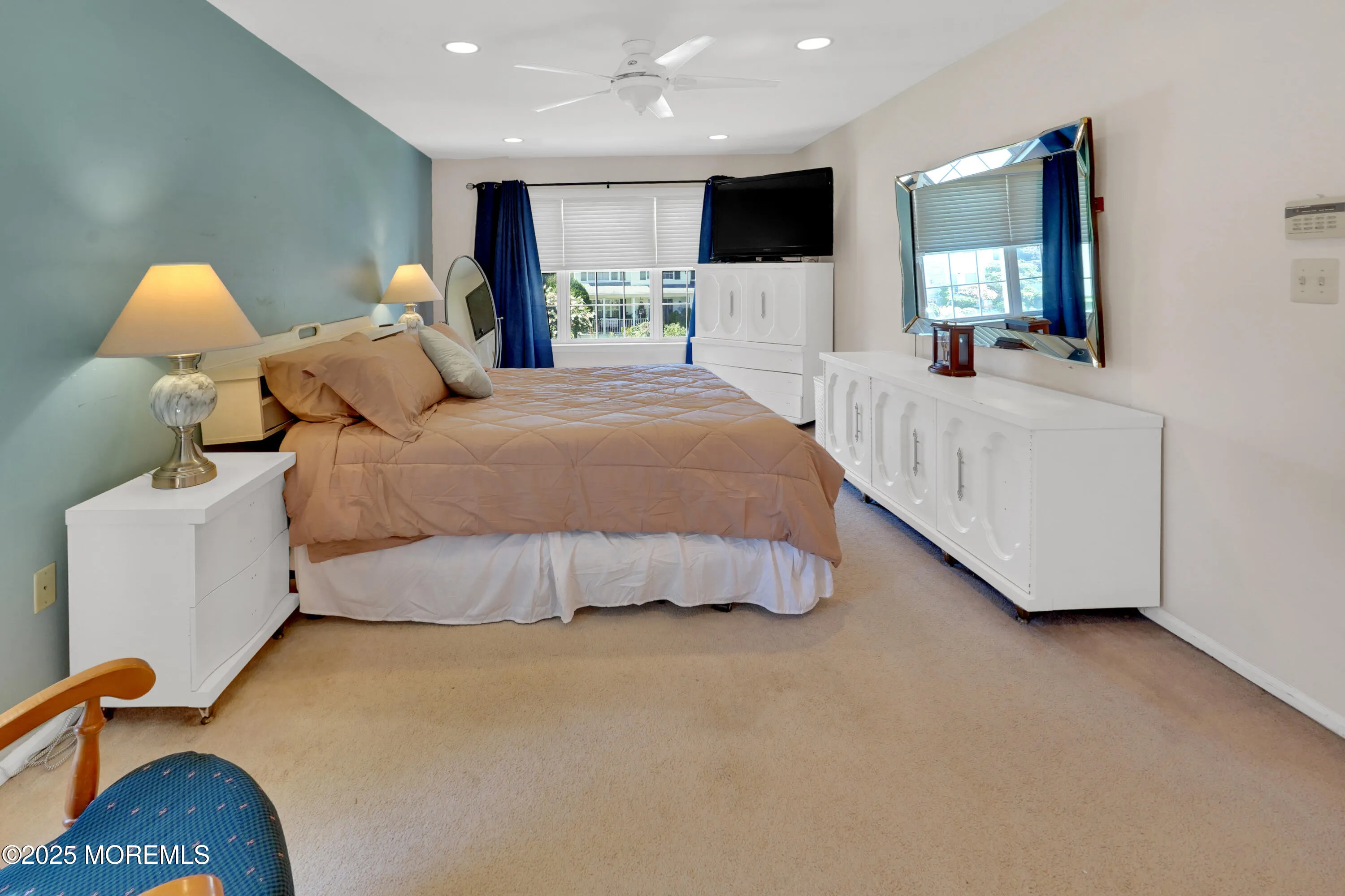 Howell, New Jersey 07731, United States, 4 Bedrooms Bedrooms, ,3 BathroomsBathrooms,Residential,Pending,200789