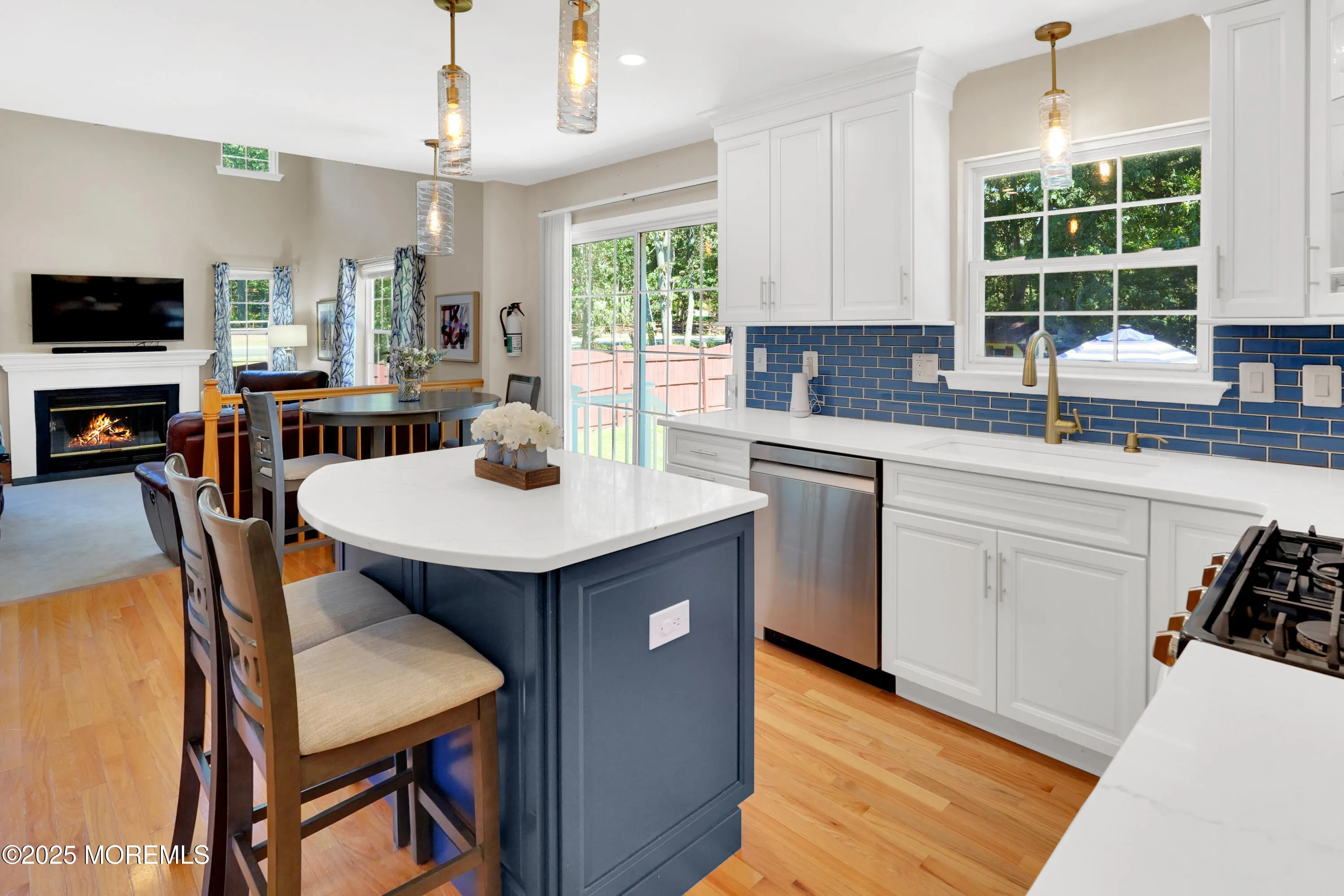 Howell, New Jersey 07731, United States, 4 Bedrooms Bedrooms, ,3 BathroomsBathrooms,Residential,Pending,200789