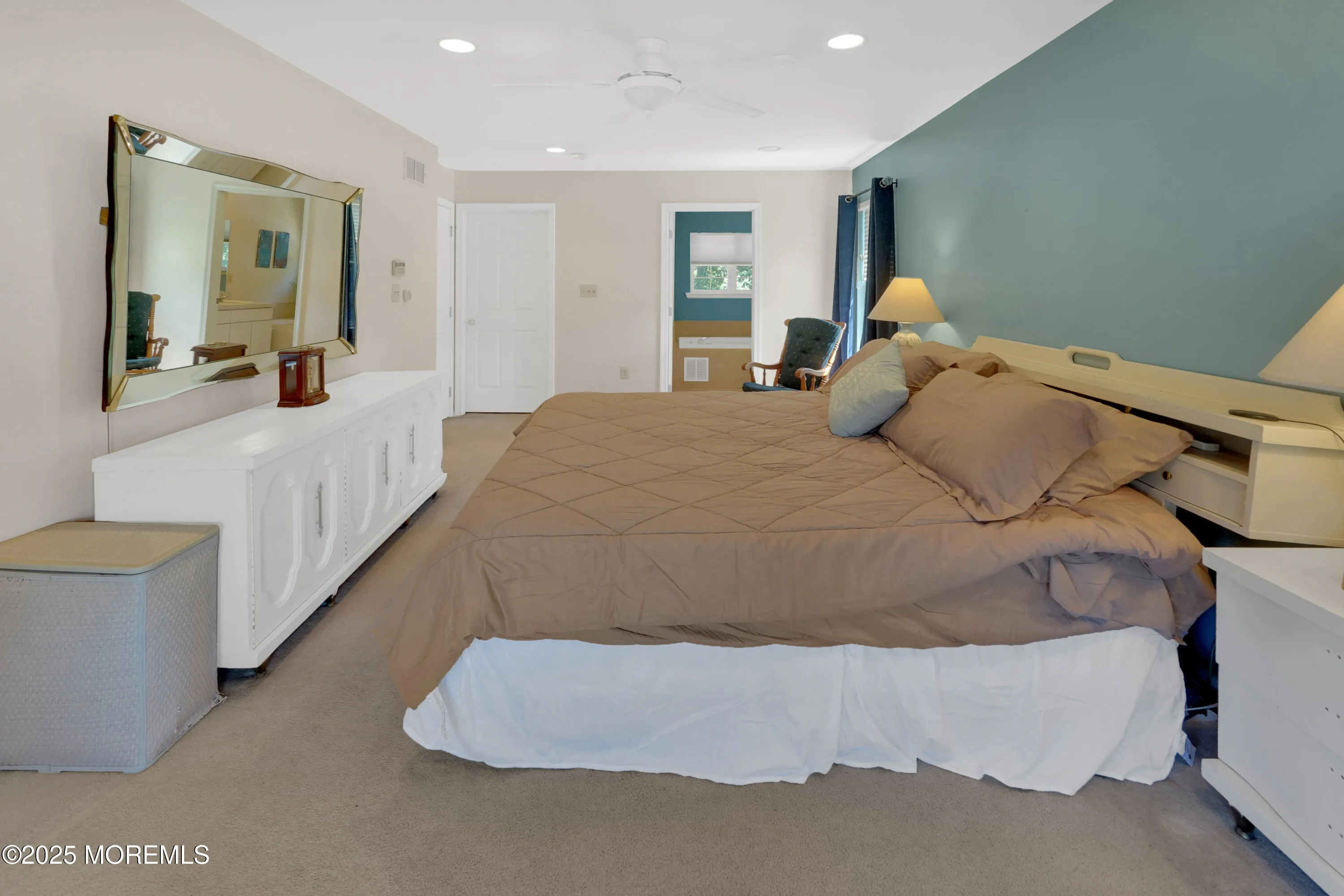 Howell, New Jersey 07731, United States, 4 Bedrooms Bedrooms, ,3 BathroomsBathrooms,Residential,Pending,200789