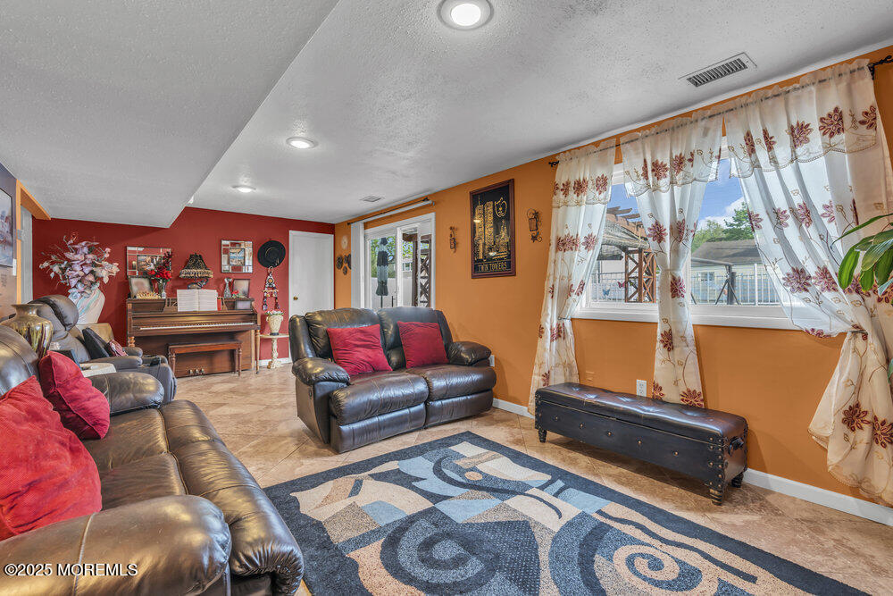 8 Ennis Drive, Hazlet, New Jersey image 32