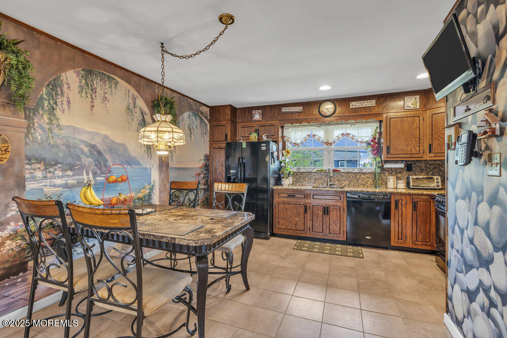 8 Ennis Drive, Hazlet, New Jersey image 16