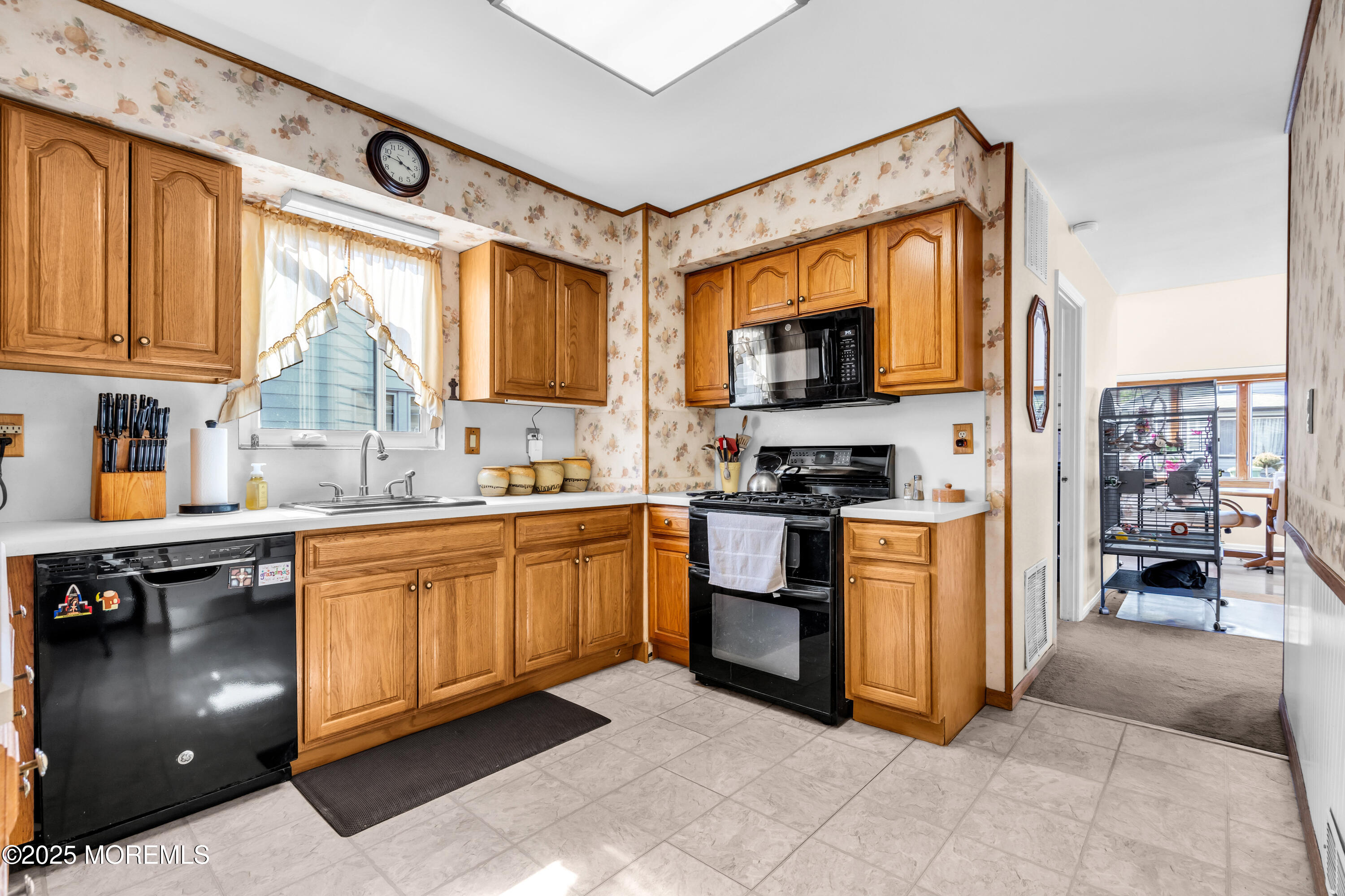 21 Luke Street, South Amboy, New Jersey image 12