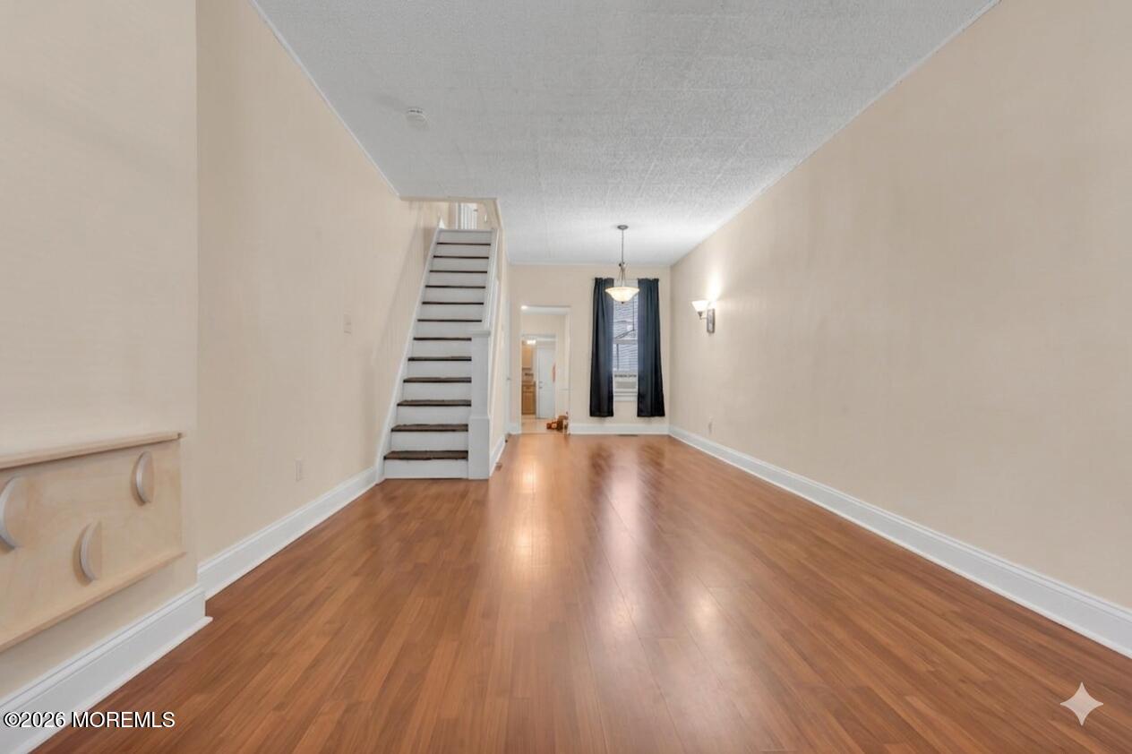 1208 Chestnut Avenue
