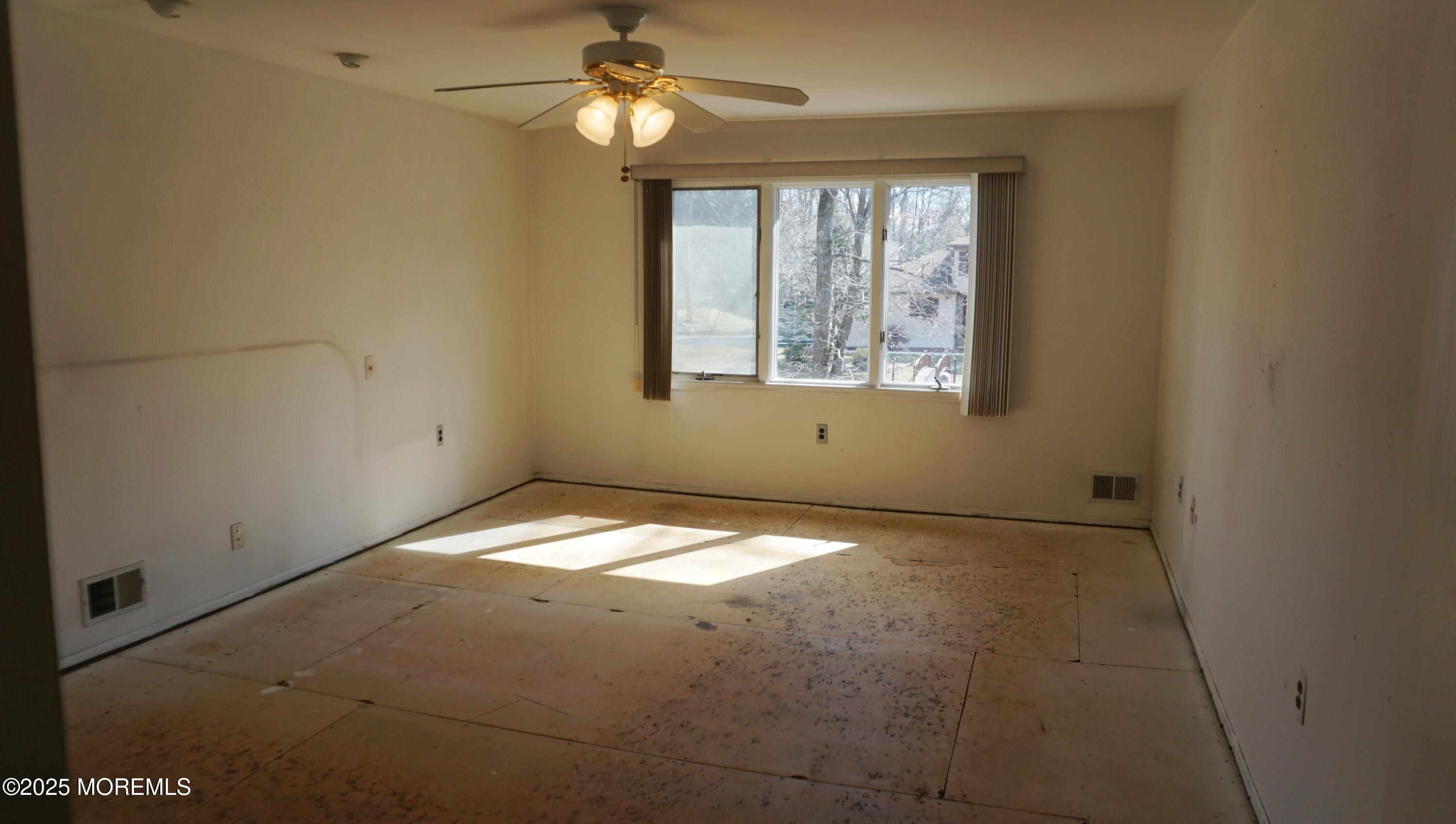 1 Richard Court, Manalapan, New Jersey image 19