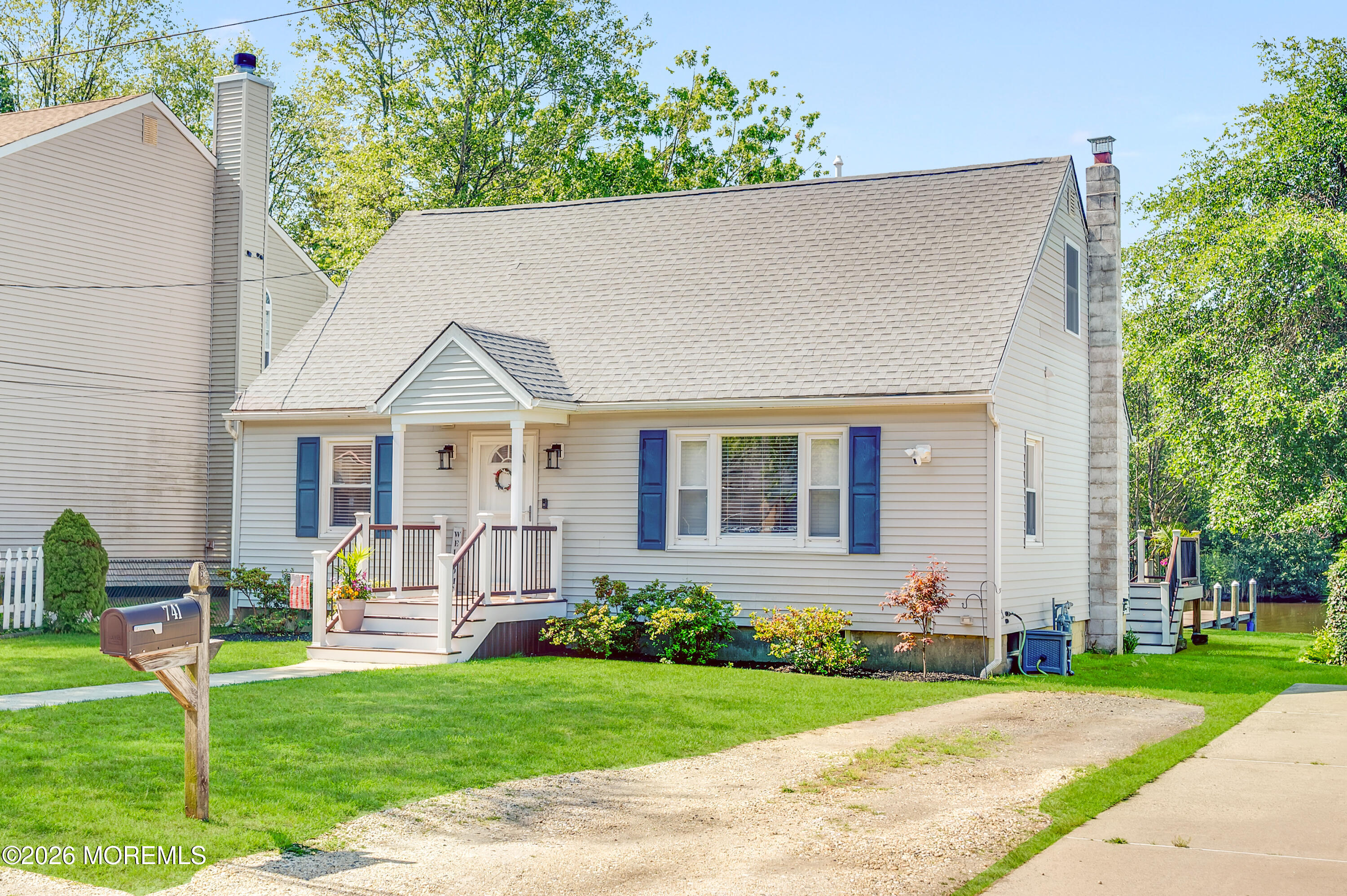 741 Manor Drive