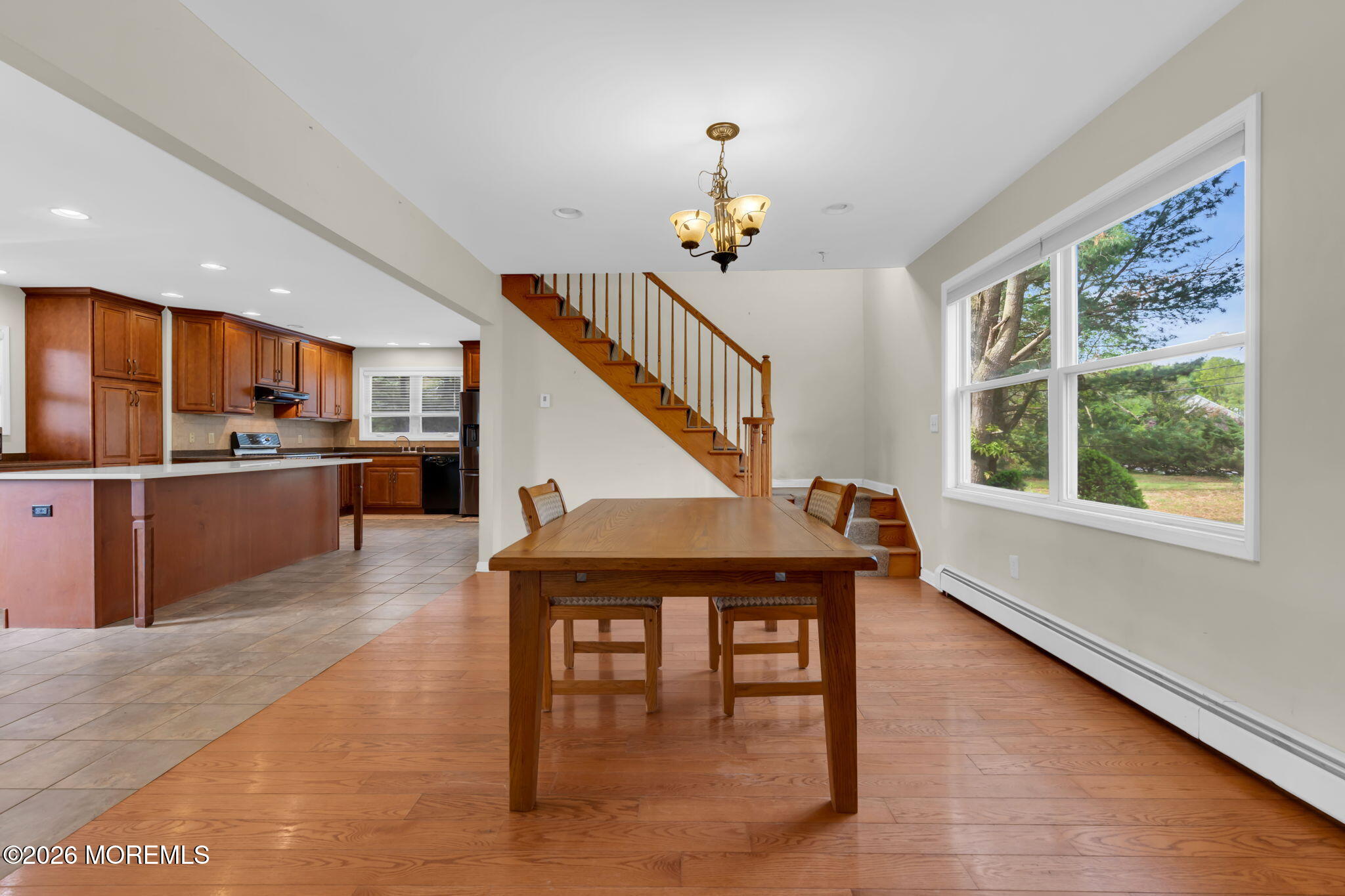Manalapan, New Jersey, 07726, United States, 4 Bedrooms Bedrooms, ,3 BathroomsBathrooms,Residential,Active,2043801