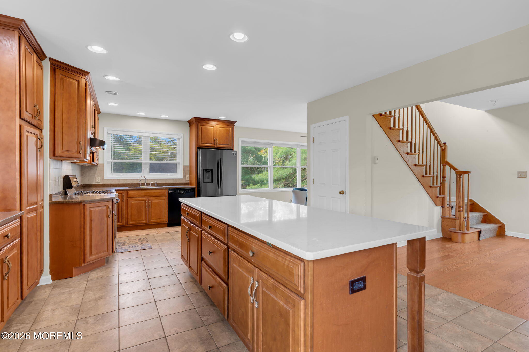 Manalapan, New Jersey, 07726, United States, 4 Bedrooms Bedrooms, ,3 BathroomsBathrooms,Residential,Active,2043801