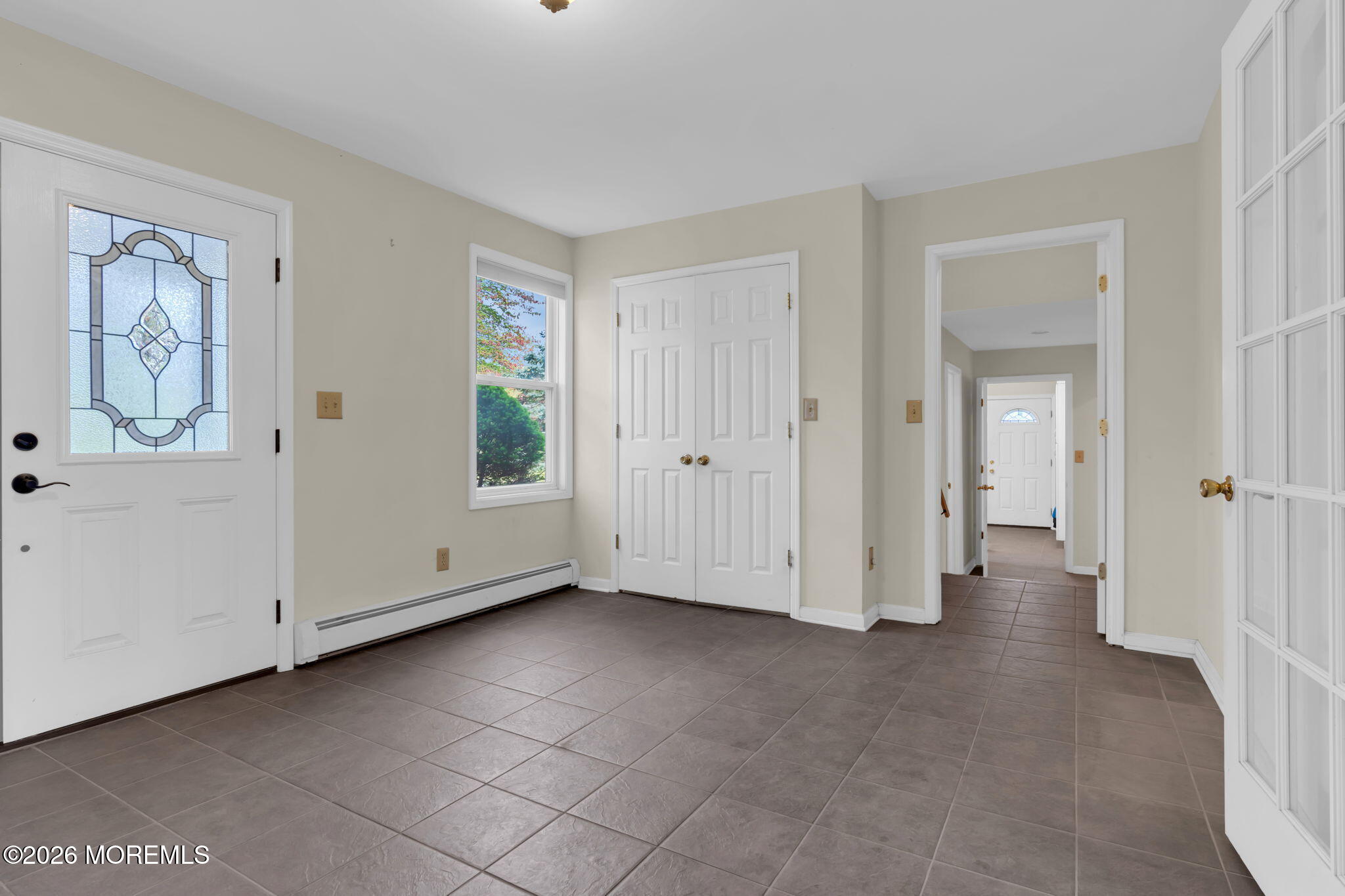 Manalapan, New Jersey, 07726, United States, 4 Bedrooms Bedrooms, ,3 BathroomsBathrooms,Residential,Active,2043801