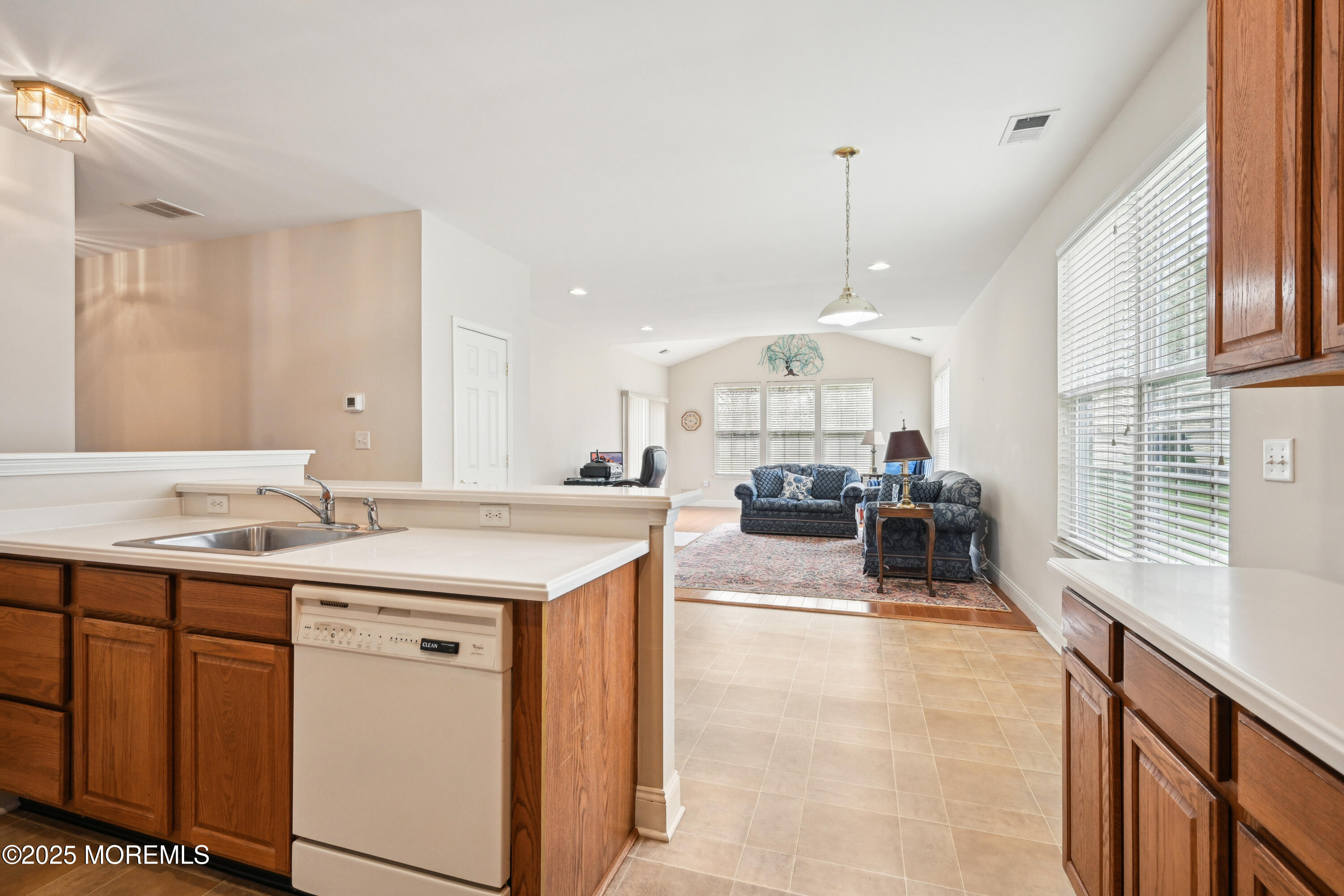 163 Minuteman Circle, Allentown, New Jersey image 20