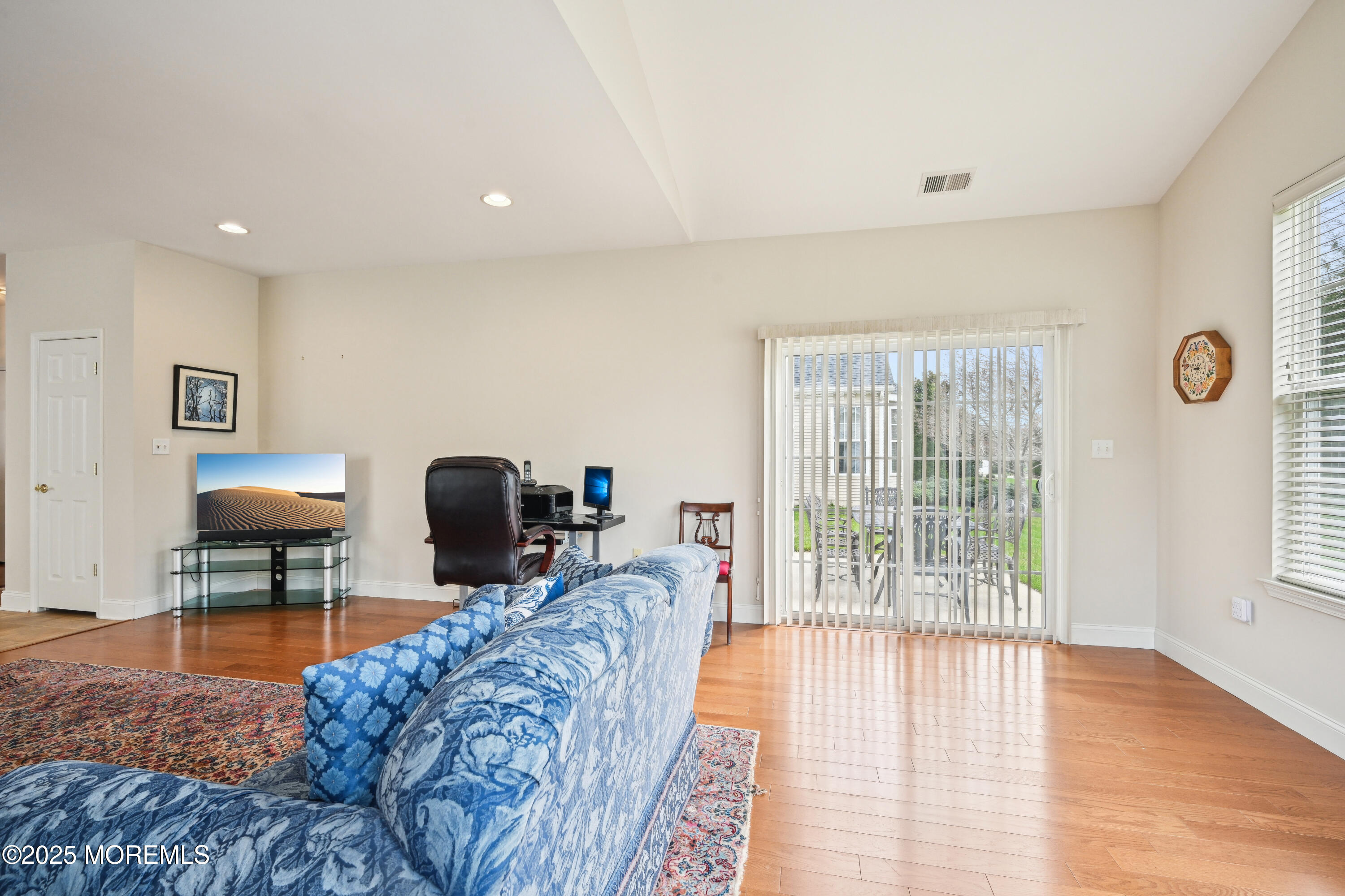 163 Minuteman Circle, Allentown, New Jersey image 23