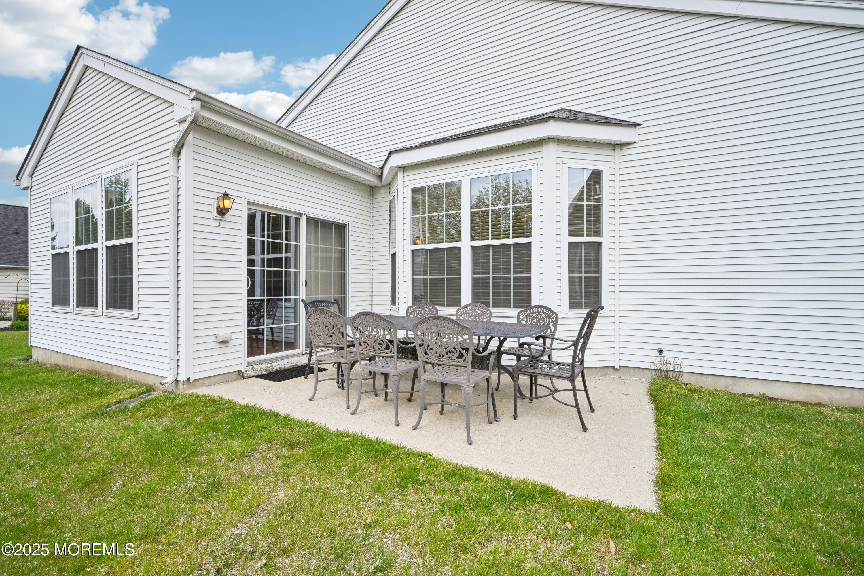 163 Minuteman Circle, Allentown, New Jersey image 8