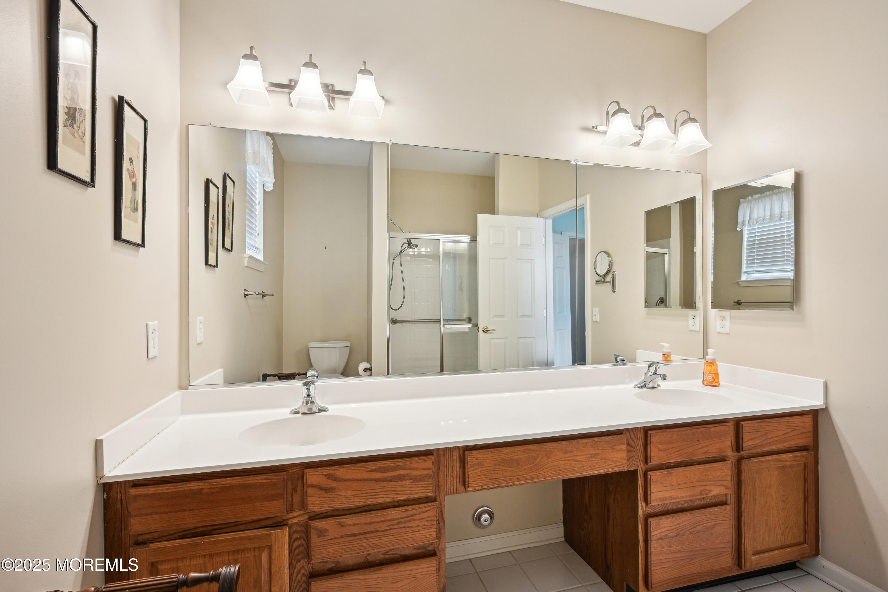 163 Minuteman Circle, Allentown, New Jersey image 33
