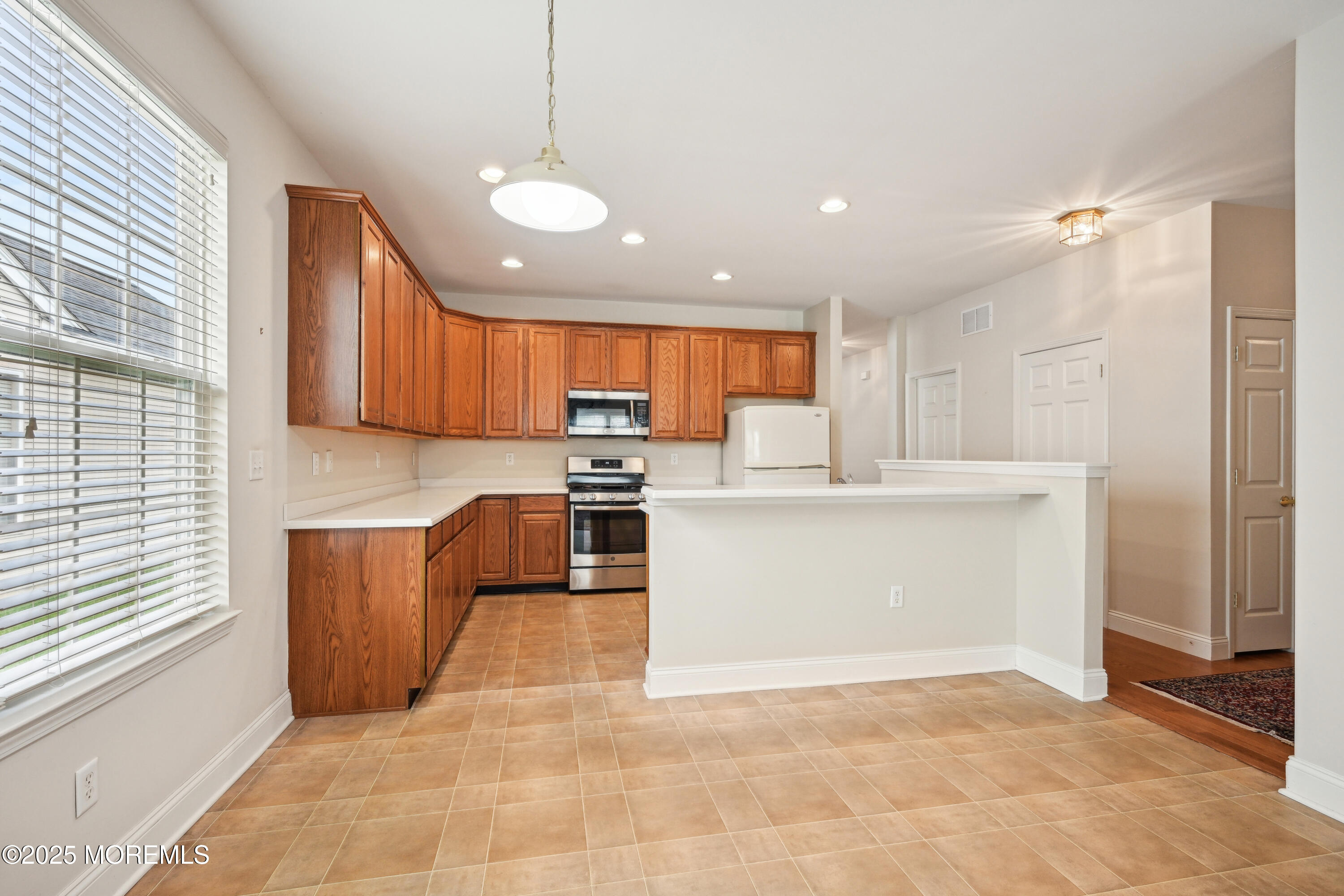 163 Minuteman Circle, Allentown, New Jersey image 19