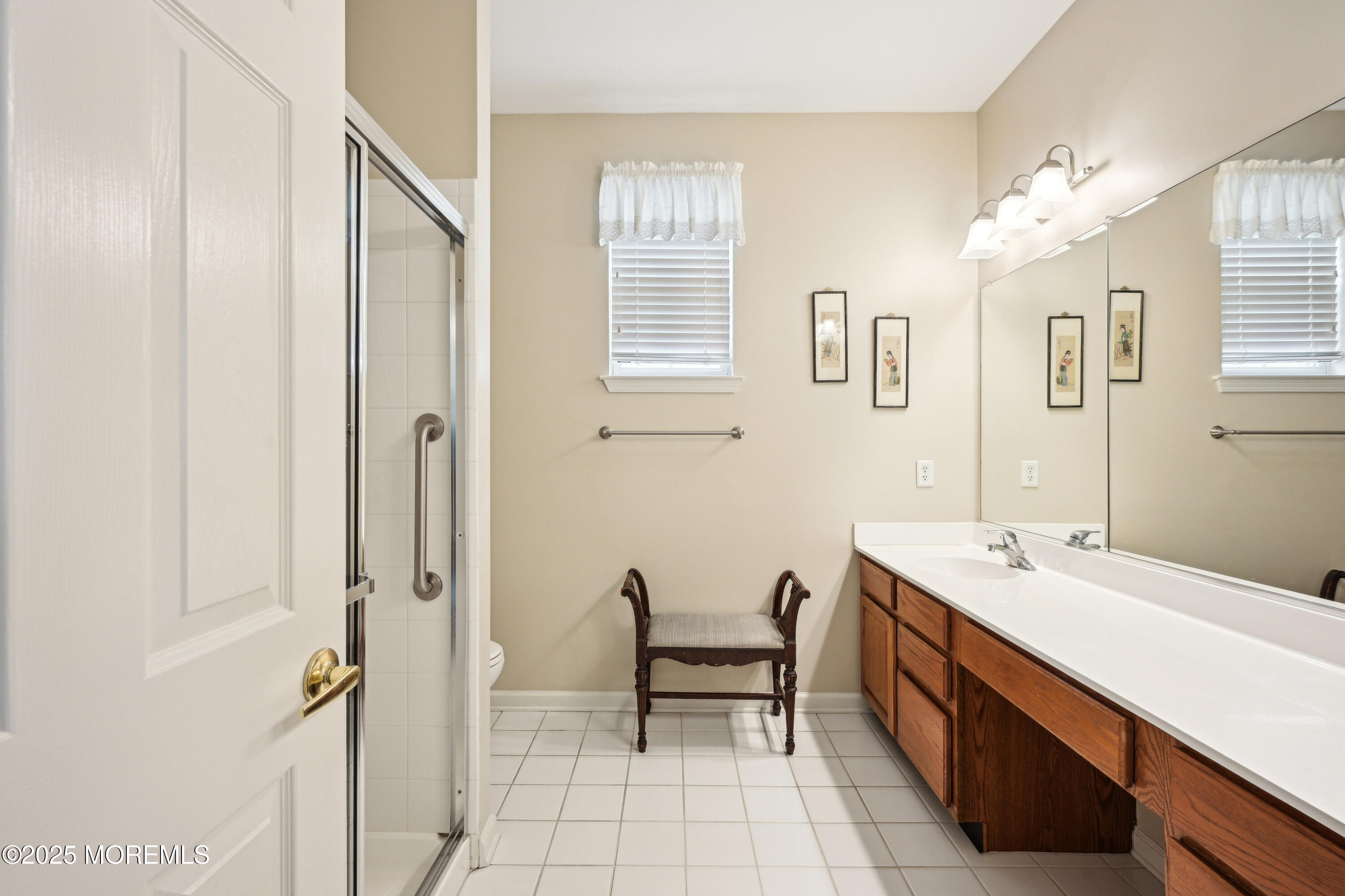 163 Minuteman Circle, Allentown, New Jersey image 32