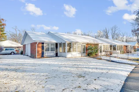 51A Cambridge Court, Lakewood, NJ 08701 - #: 22602043