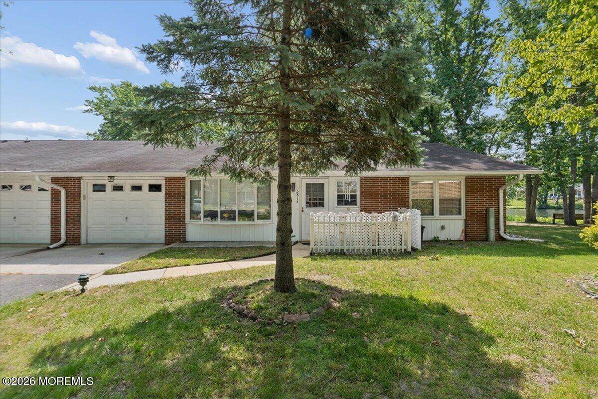 581 Lake Point Drive A