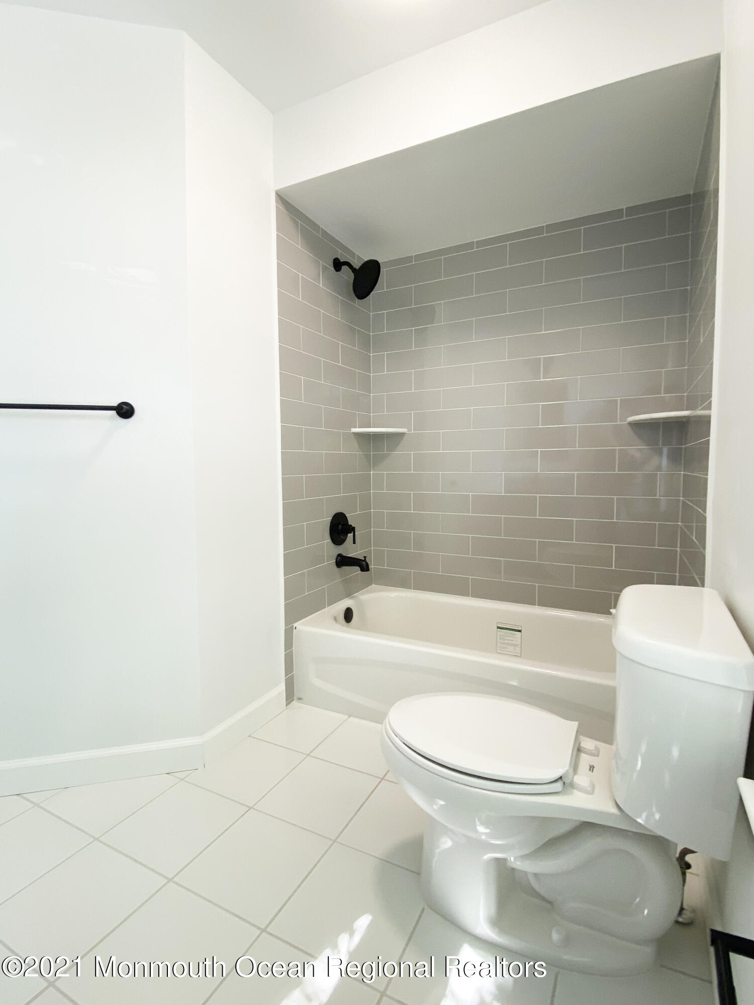 21 Karen Drive, Tinton Falls, New Jersey image 18