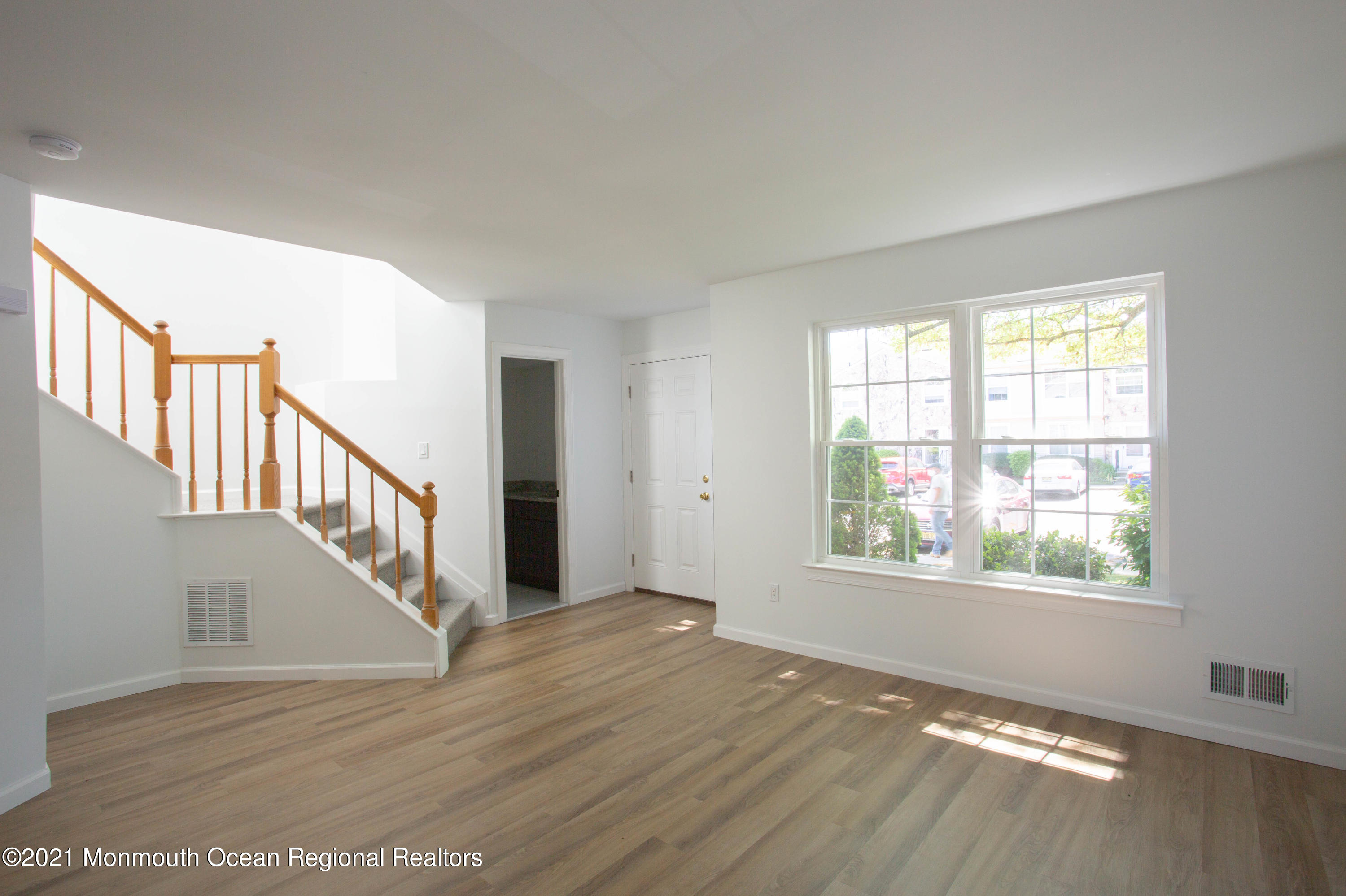 21 Karen Drive, Tinton Falls, New Jersey image 5