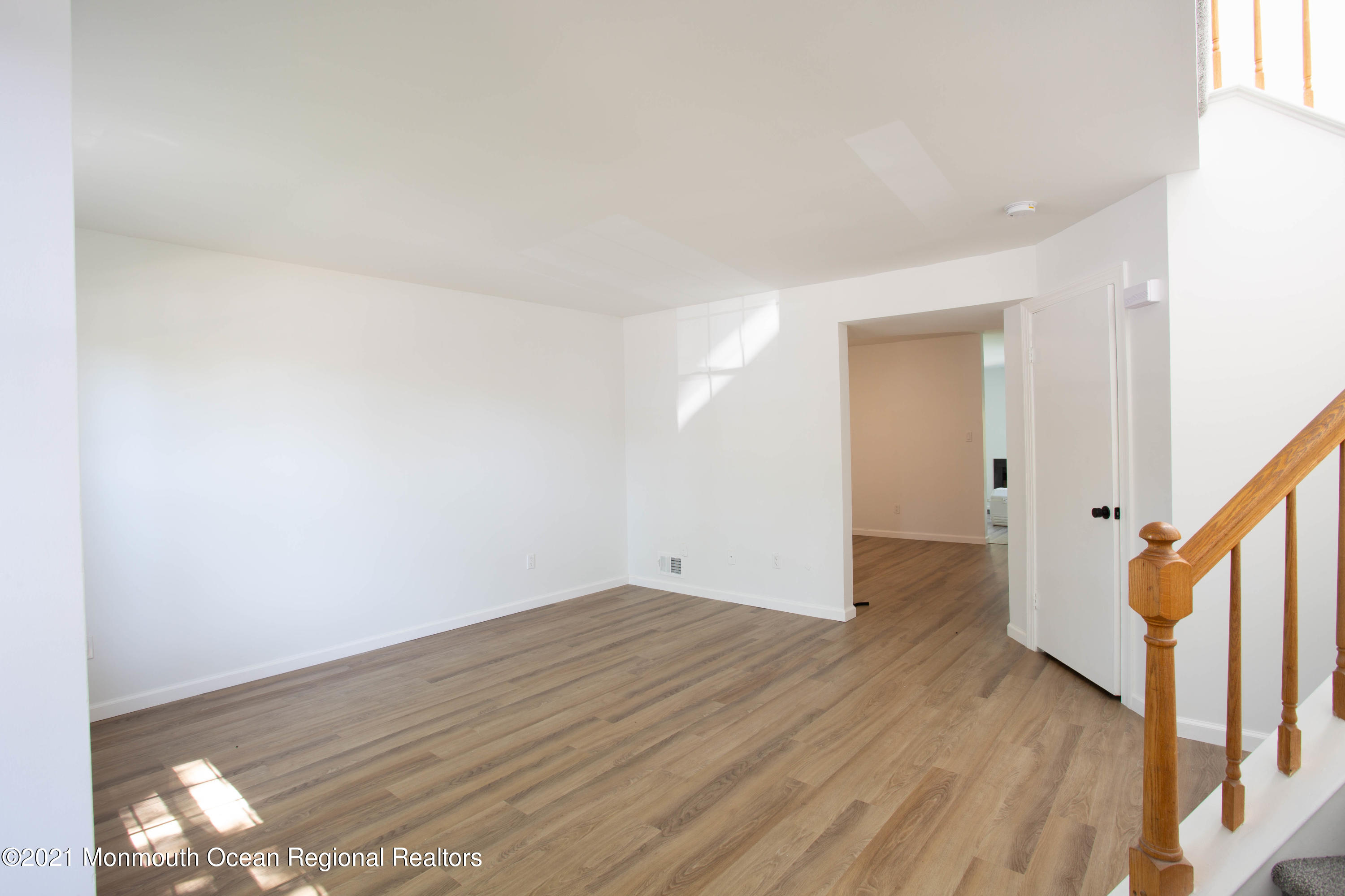 21 Karen Drive, Tinton Falls, New Jersey image 6