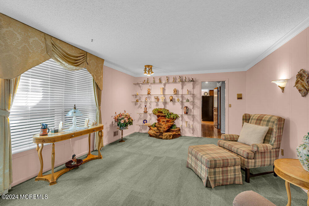 Photo 18 of 85 of 5 Northwoods Road house