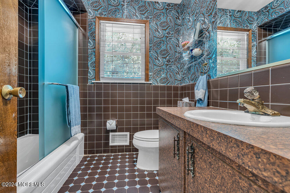 Photo 47 of 85 of 5 Northwoods Road house