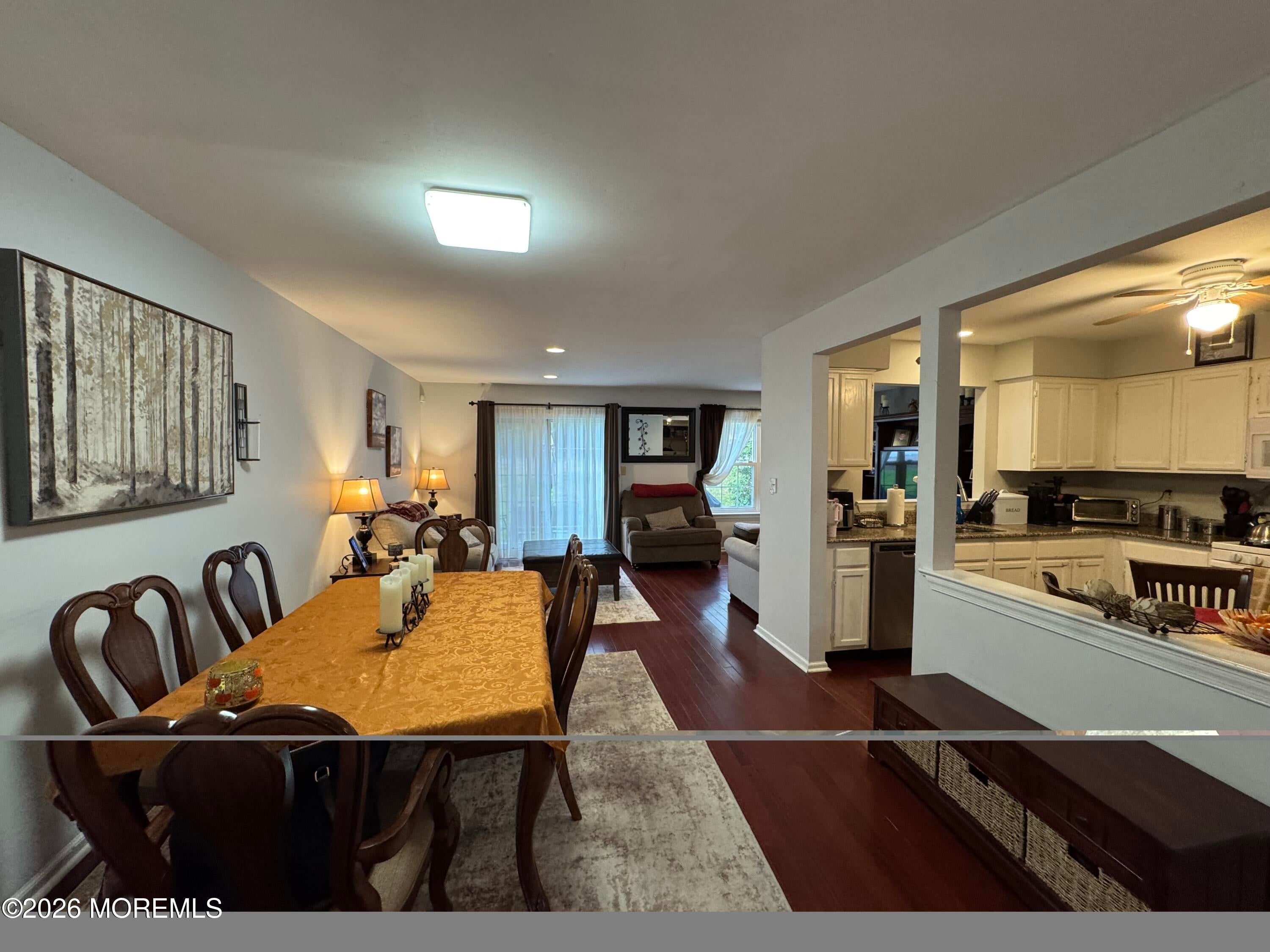 857 Mariposa Court