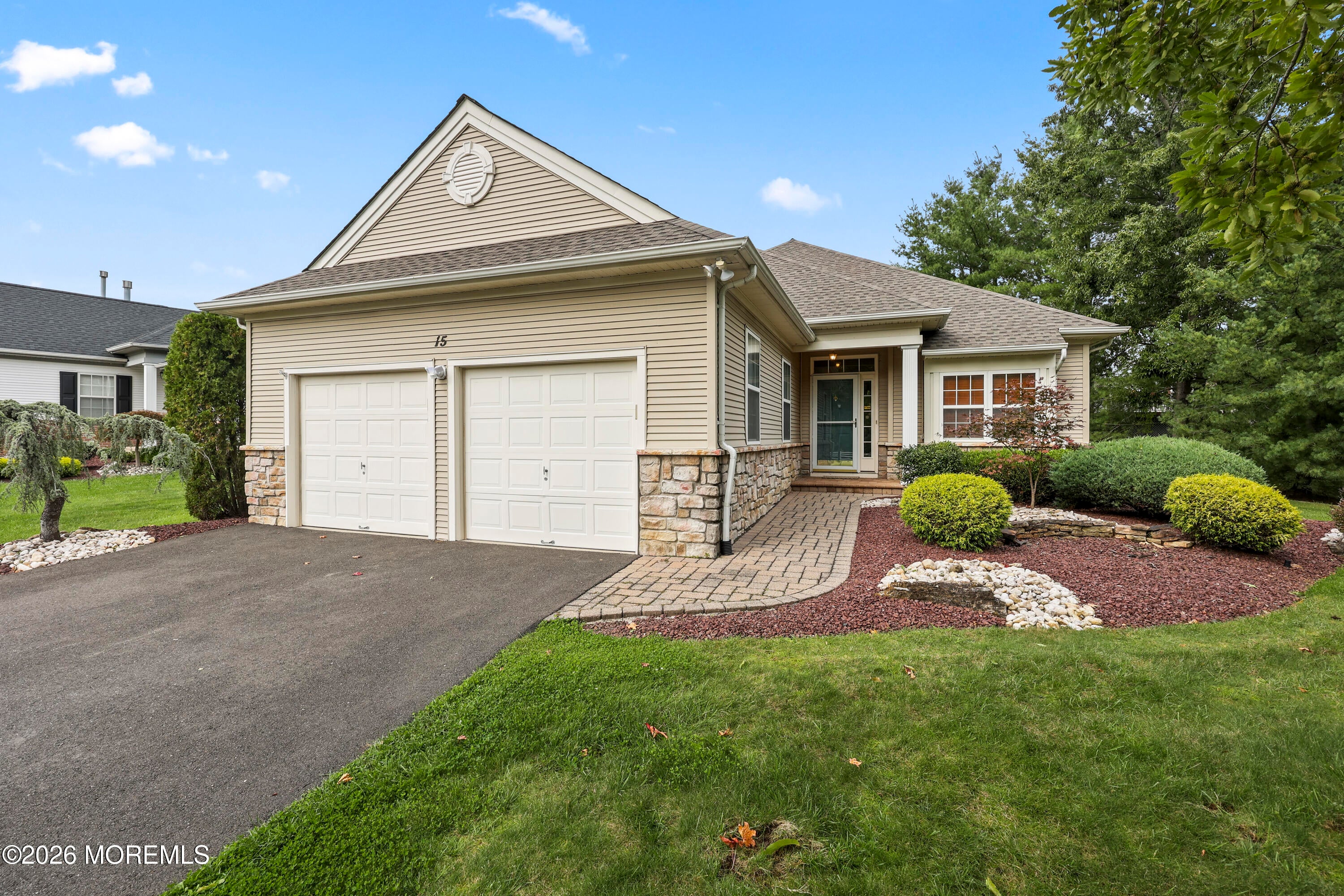 15 Narrowbrook Court