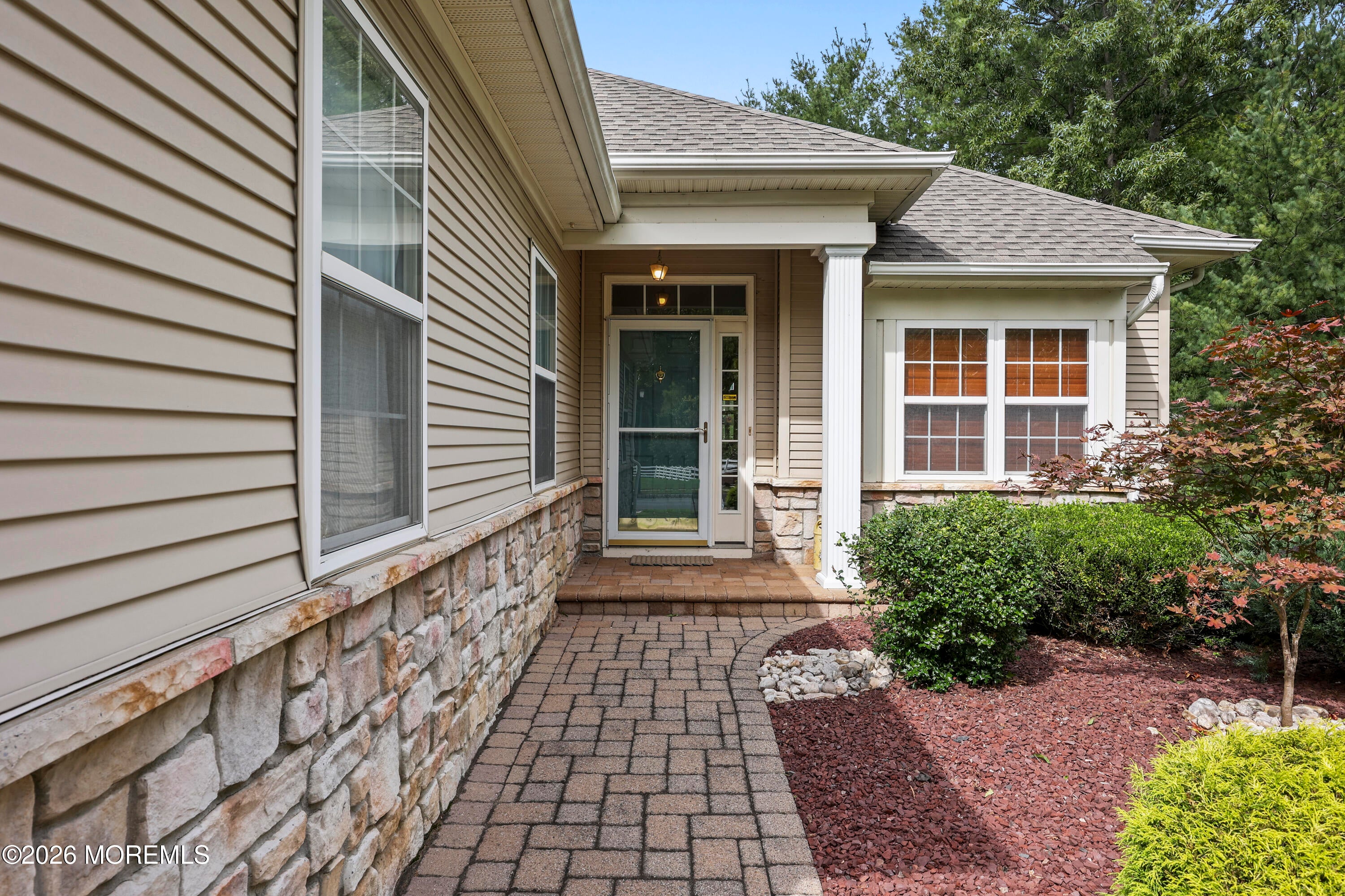 15 Narrowbrook Court