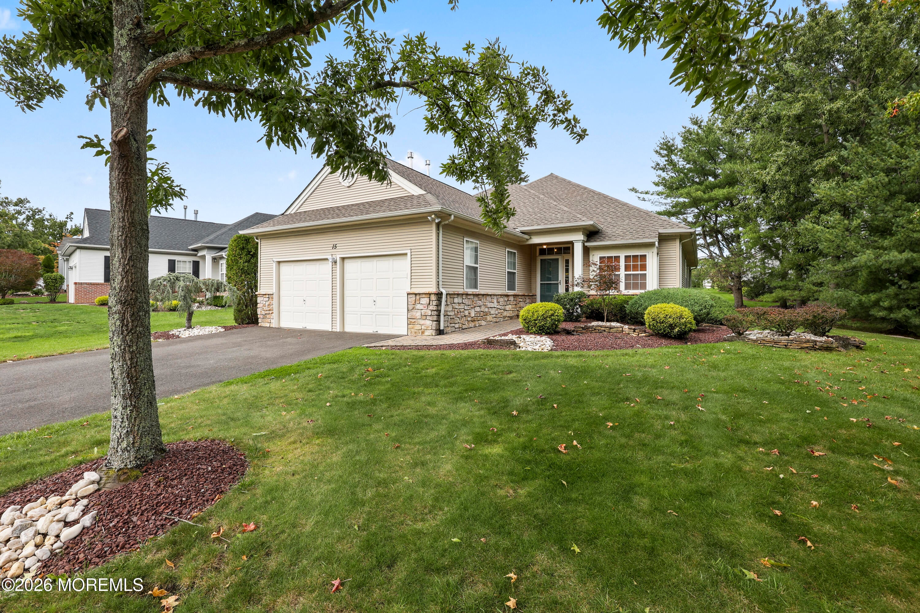 15 Narrowbrook Court