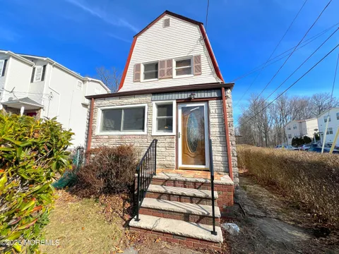 MLS: 22507102