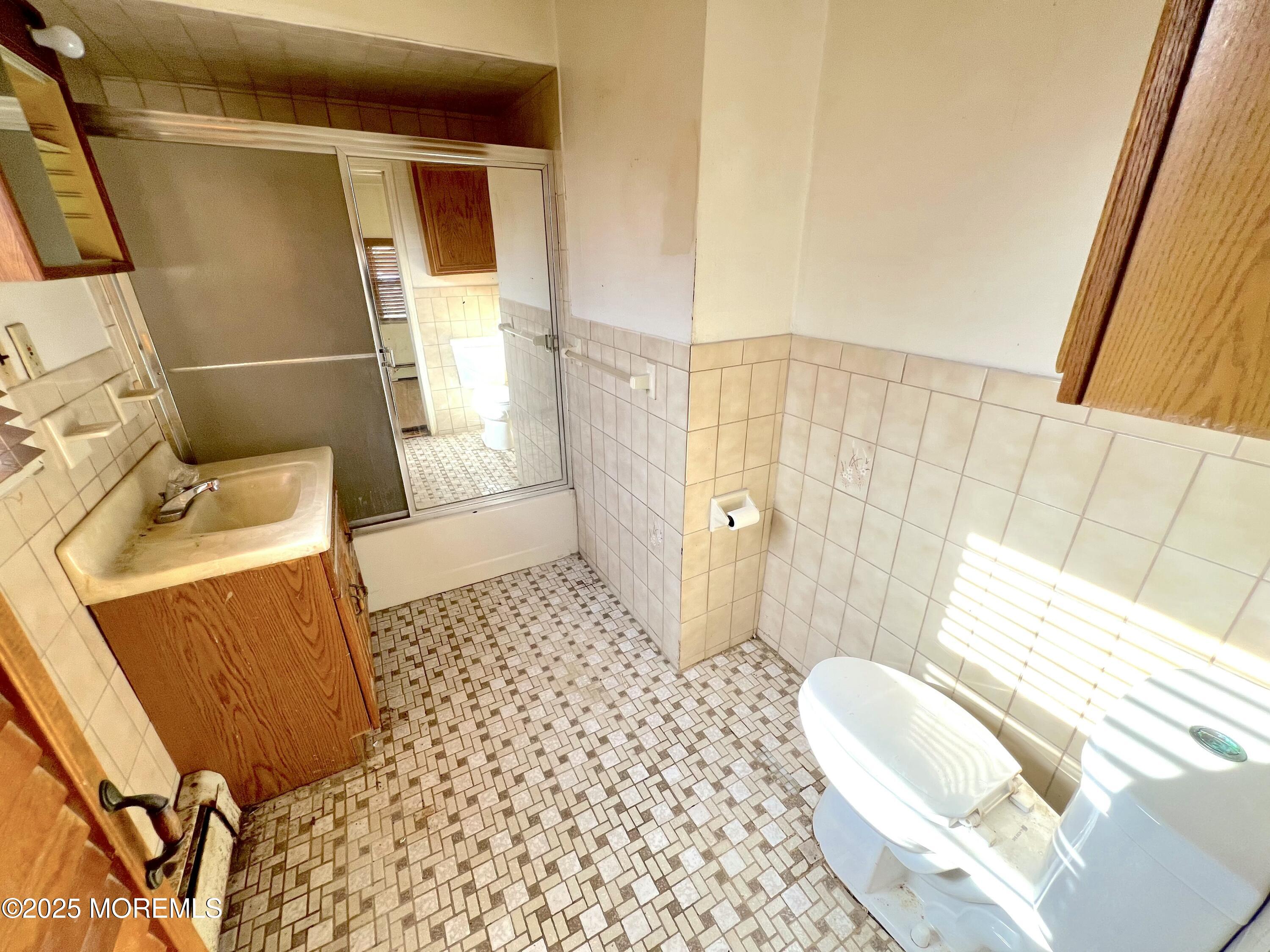 101 Morrisey Avenue, Avenel, New Jersey image 12