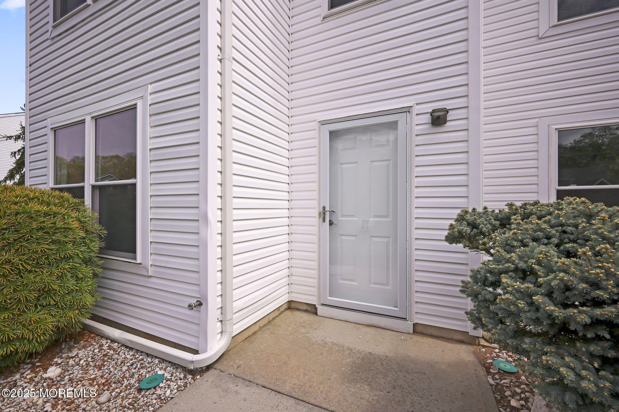 29 Silverbrooke Circle, Howell, New Jersey image 28