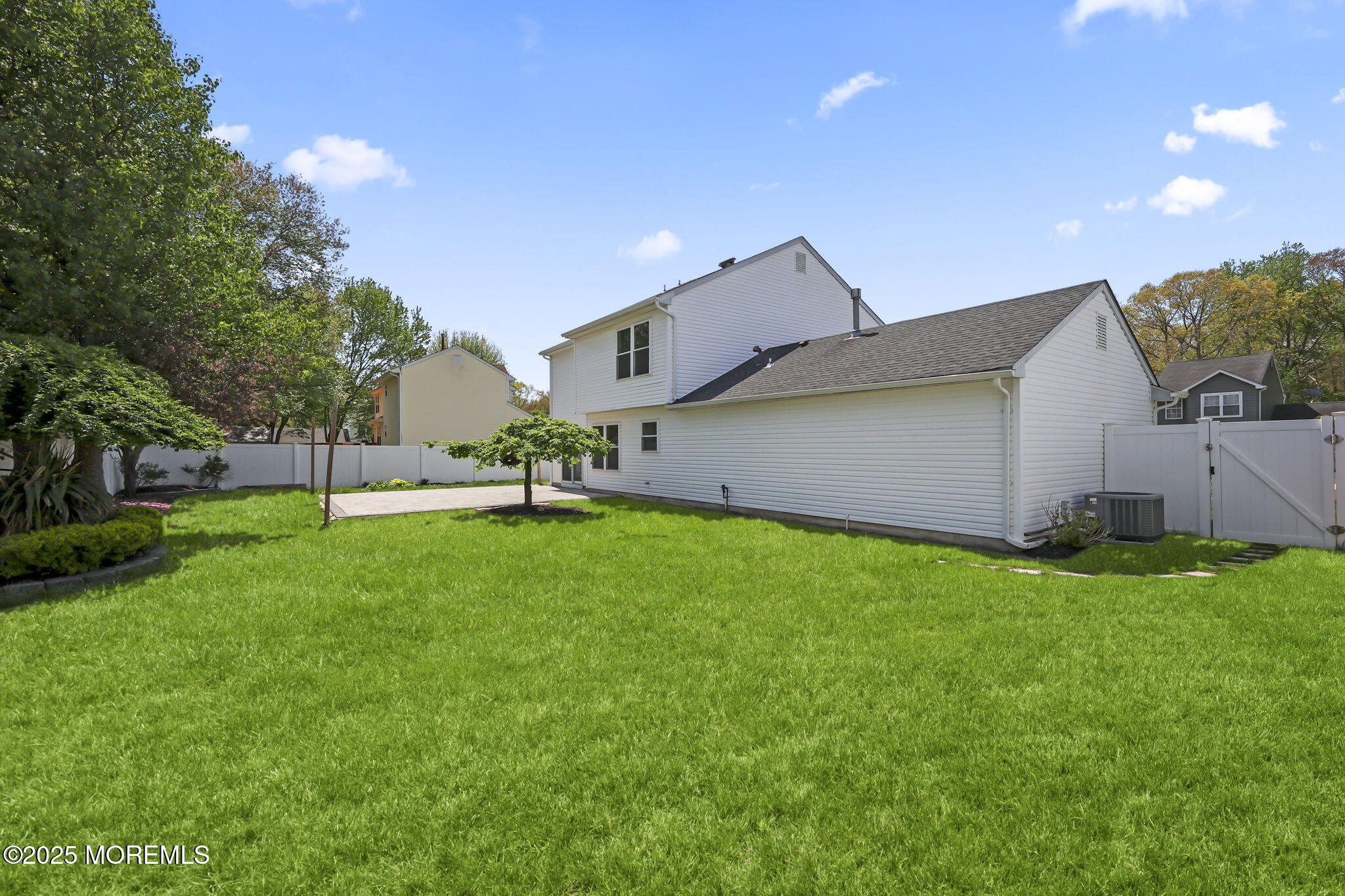 29 Silverbrooke Circle, Howell, New Jersey image 33