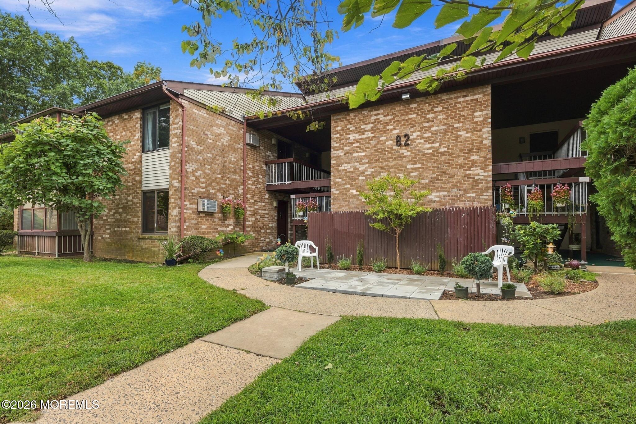 82 Amberly Drive A