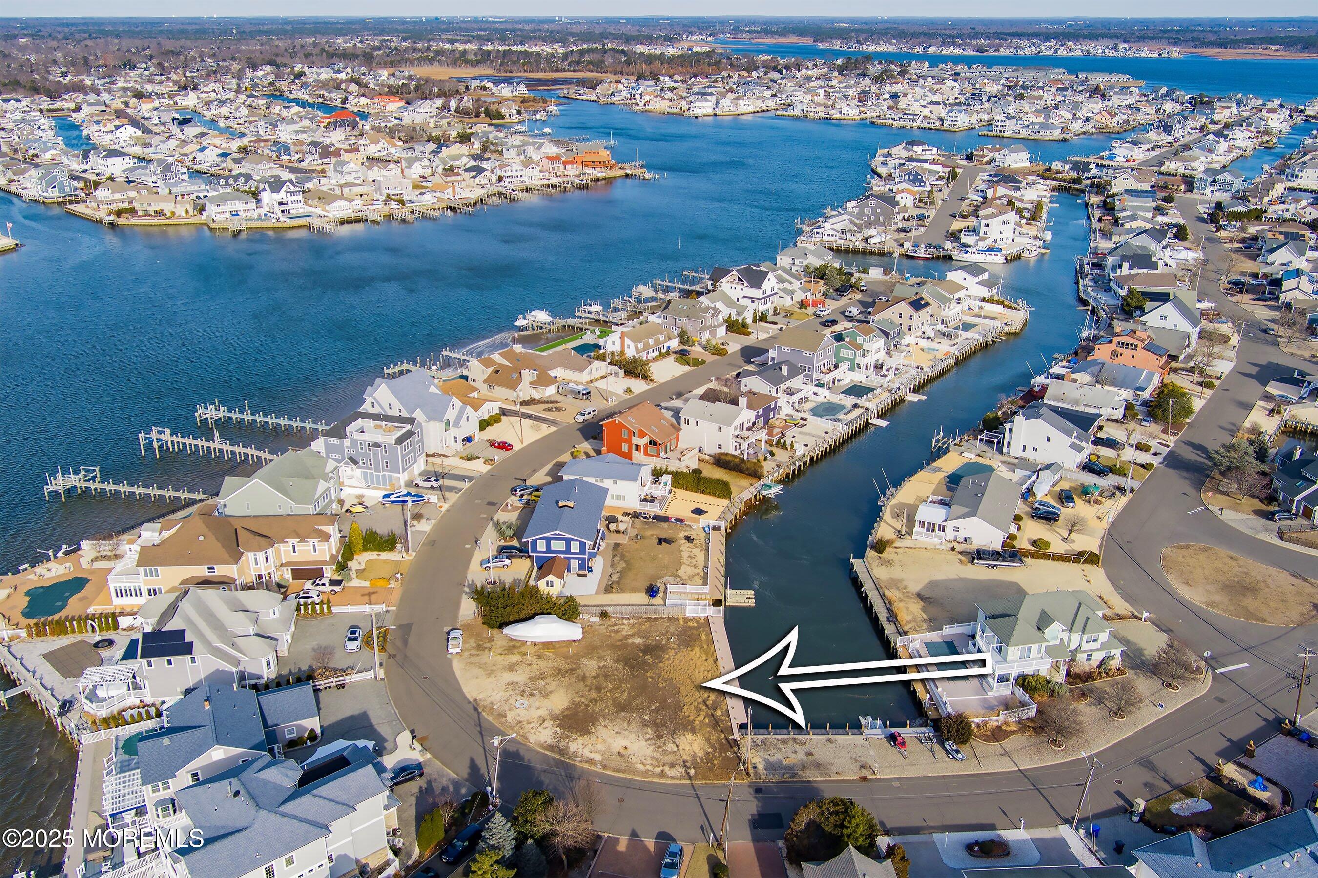538 Bayview Drive, Toms River, New Jersey image 9