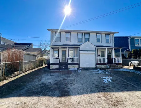 MLS: 22505101