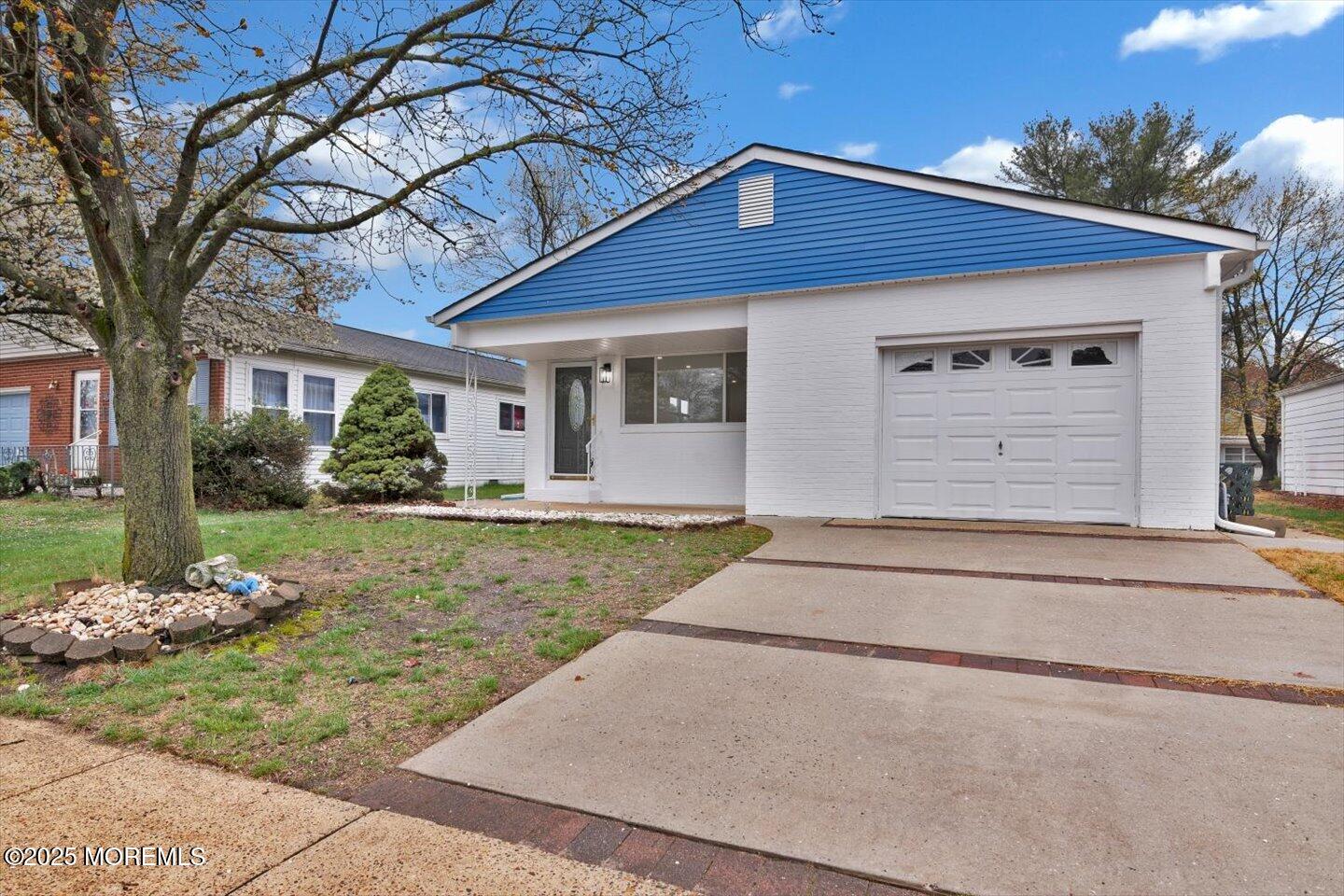 101 Torrey Pines Drive, Toms River, New Jersey image 4