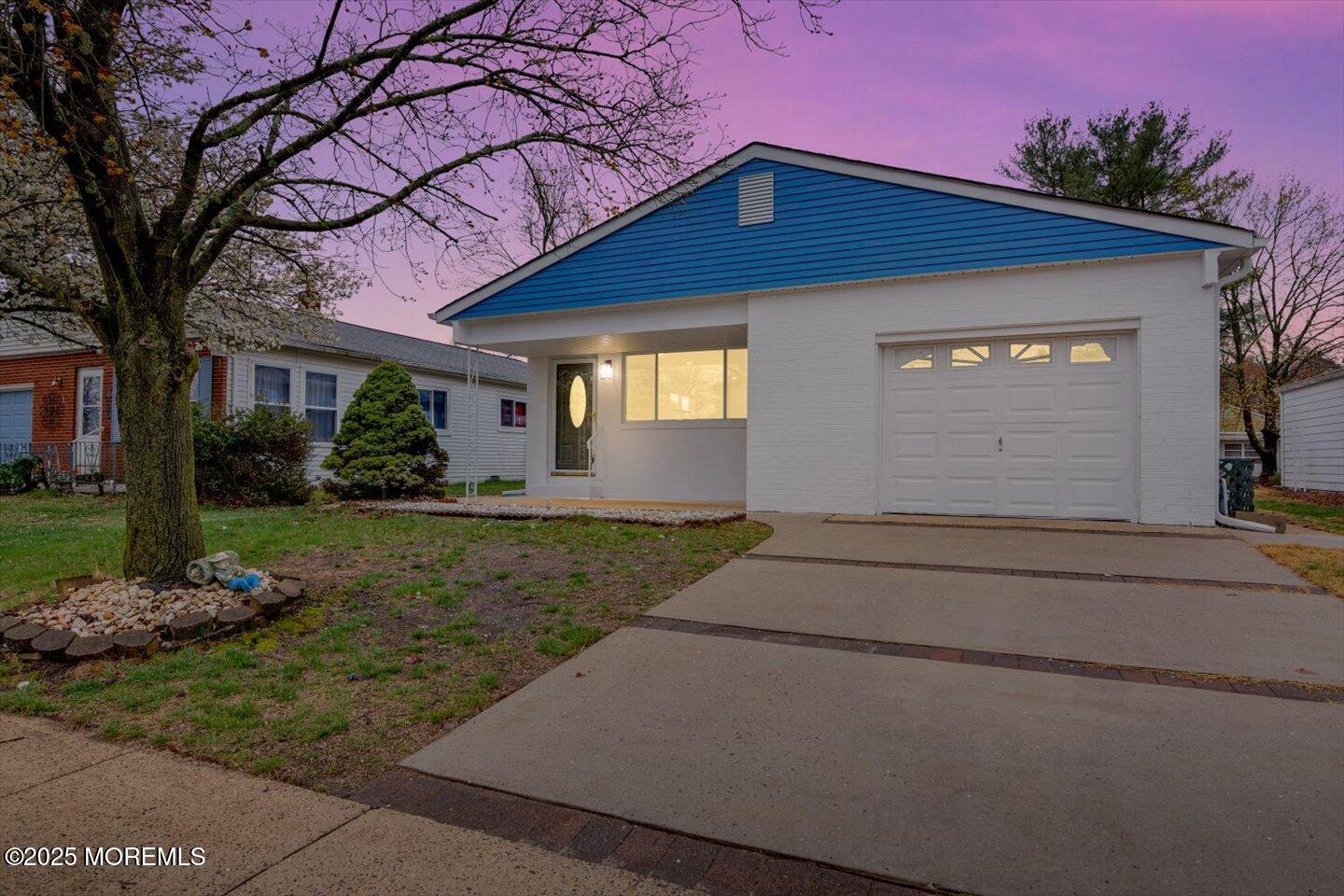 101 Torrey Pines Drive, Toms River, New Jersey image 2