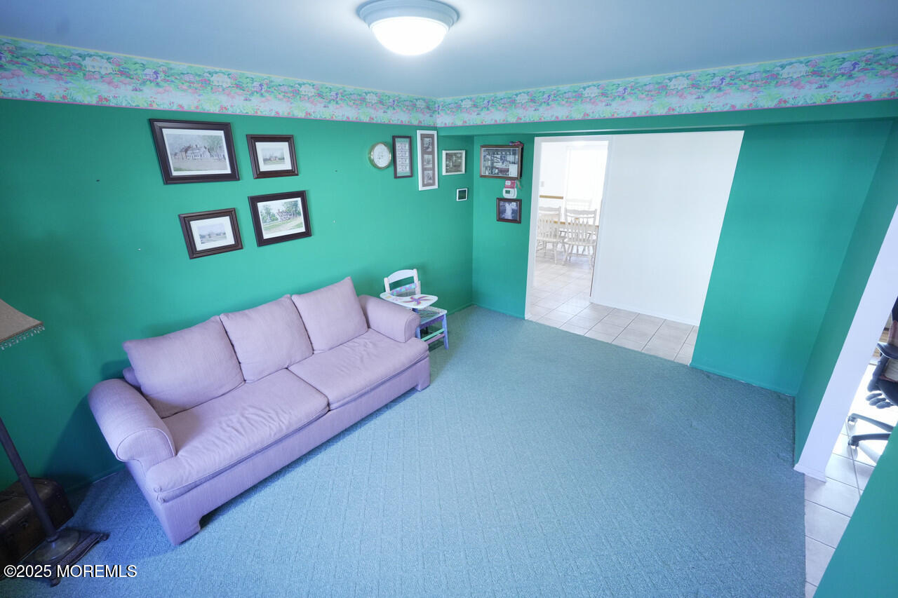 10 Enclosure Drive, Morganville, New Jersey image 6