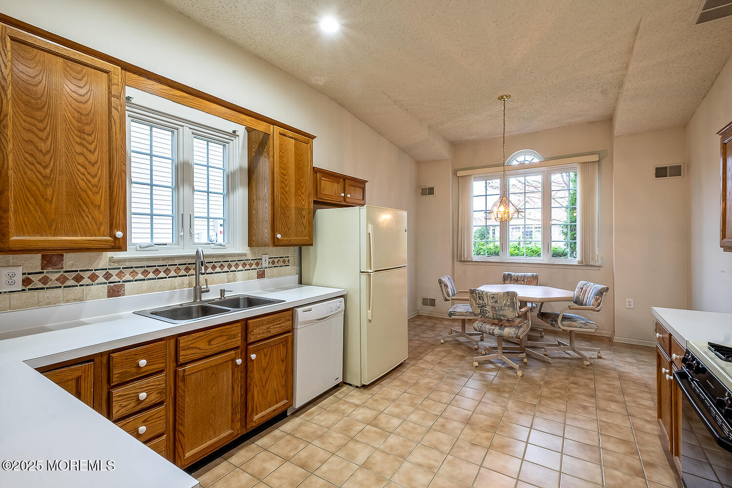 55 Birmingham Lane, Monroe Township, New Jersey image 9