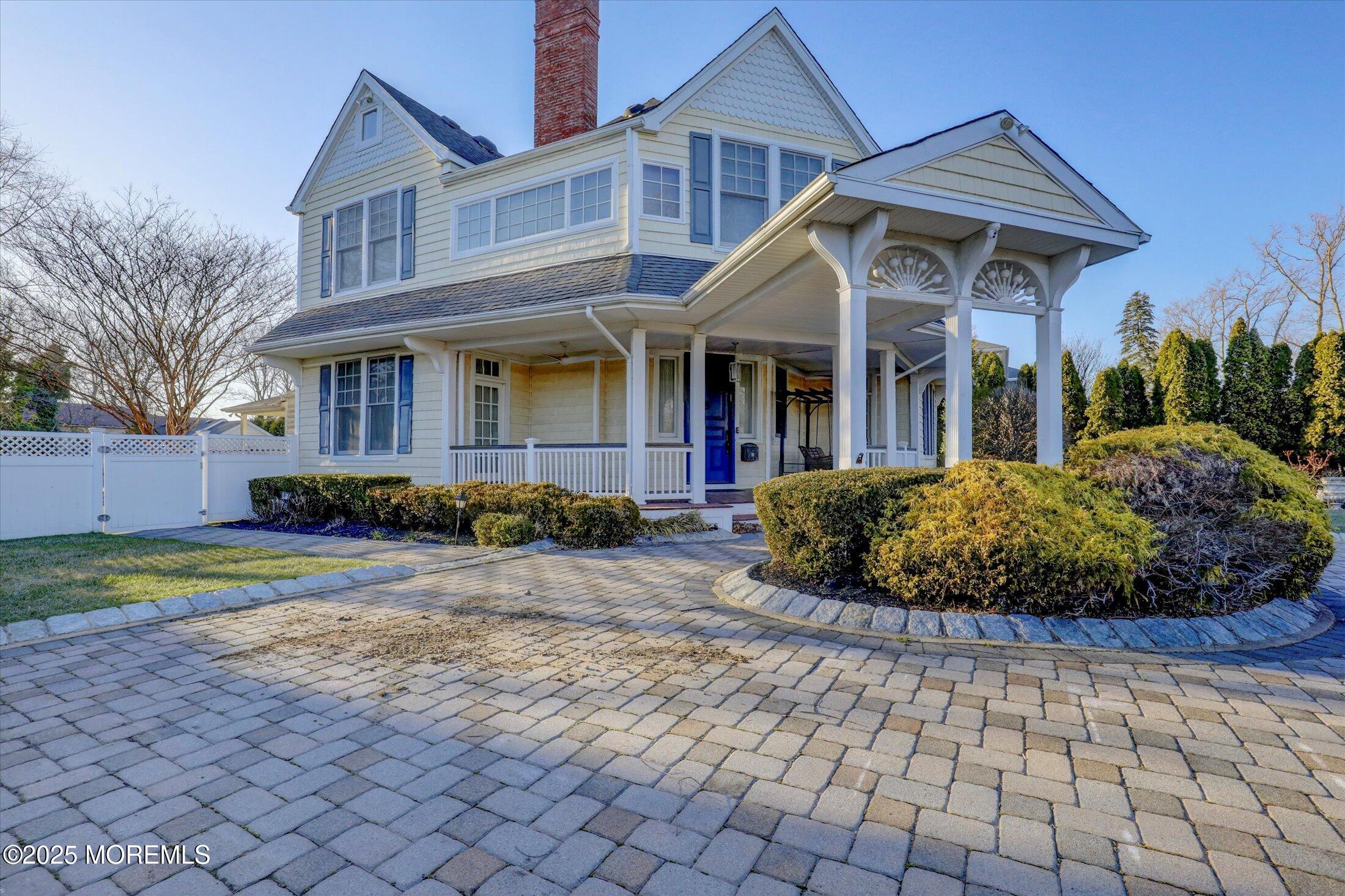 76 Norwood Avenue