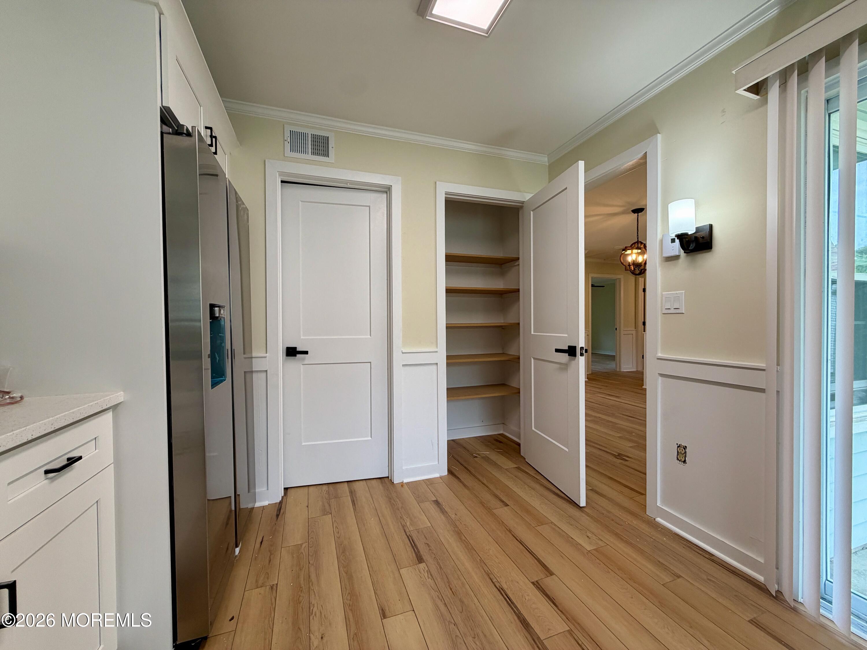539A Warwick Court